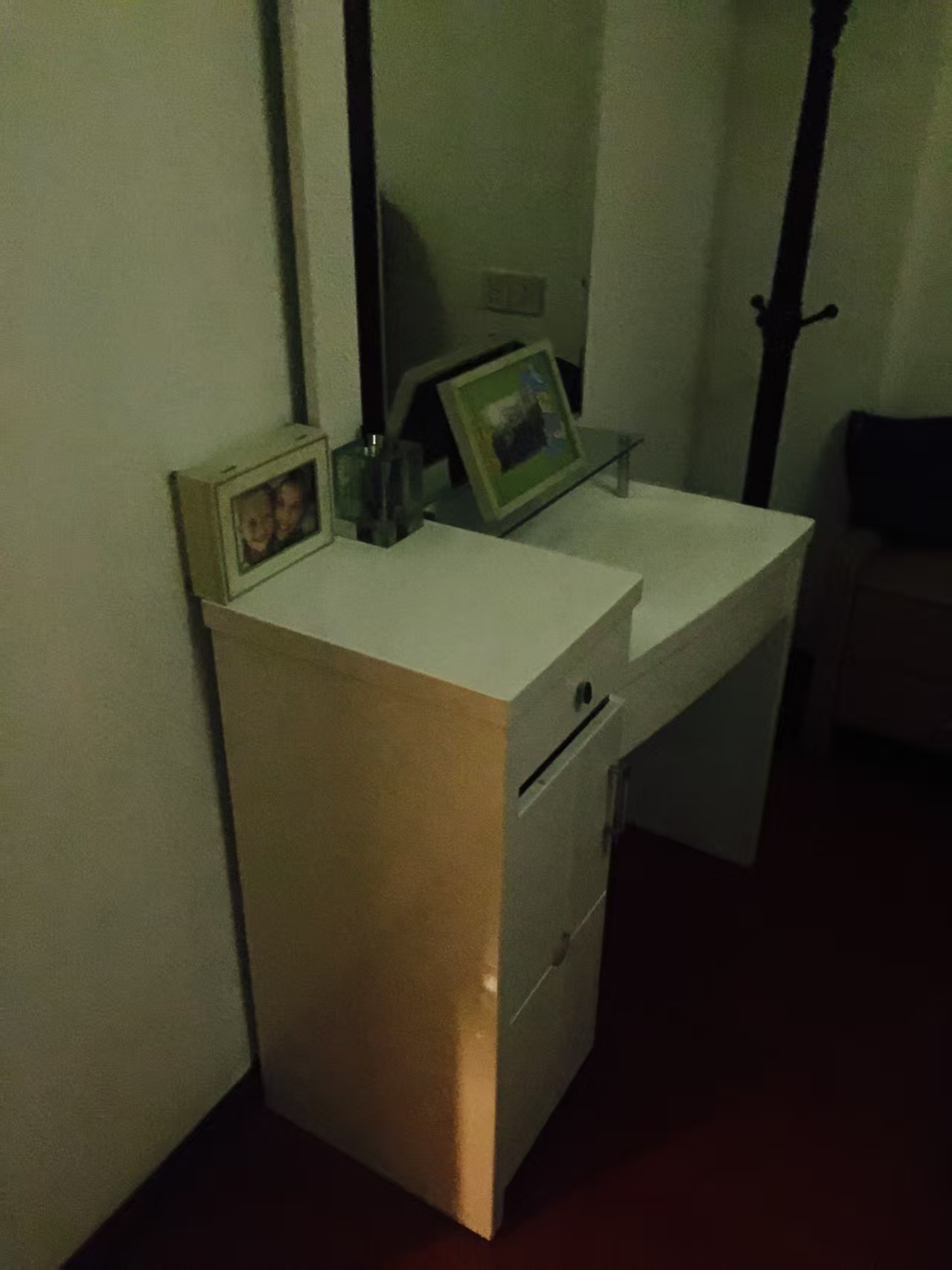 龙泉国际  4室2厅2卫   2300.00元/月室内图
