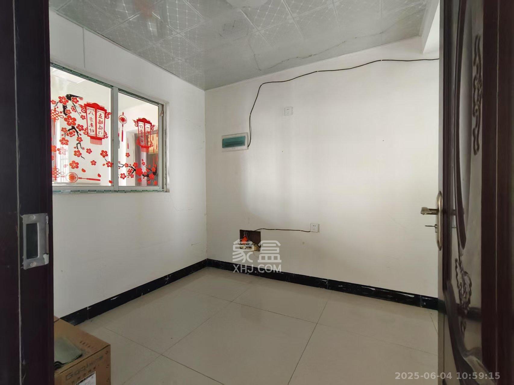 锑都家园 4室2厅2卫 1500.0元/月 锑都家园 4室2厅2卫 1500.0元/月室内图