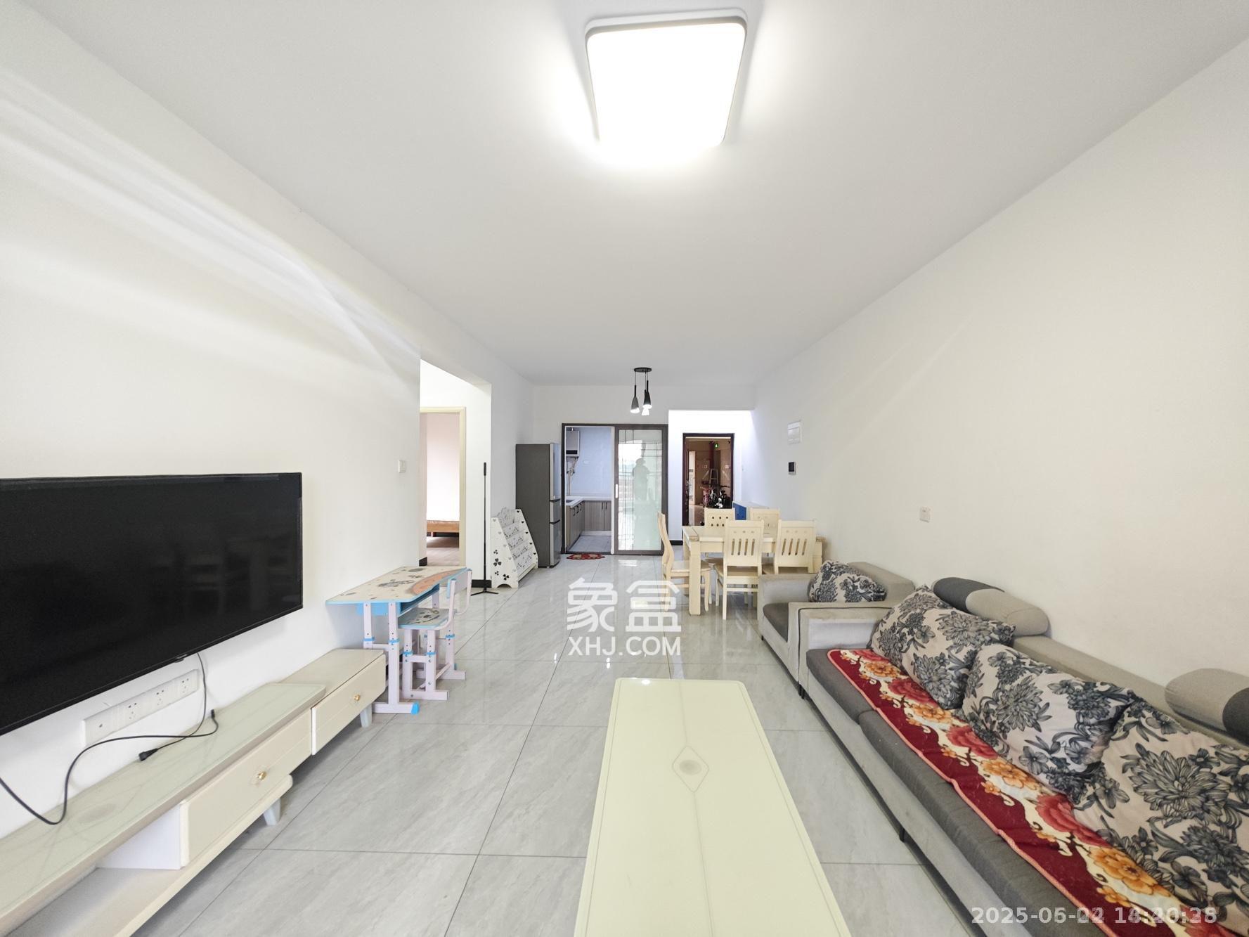 中建嘉和城  4室2厅1卫    2200.0元/月室内图1