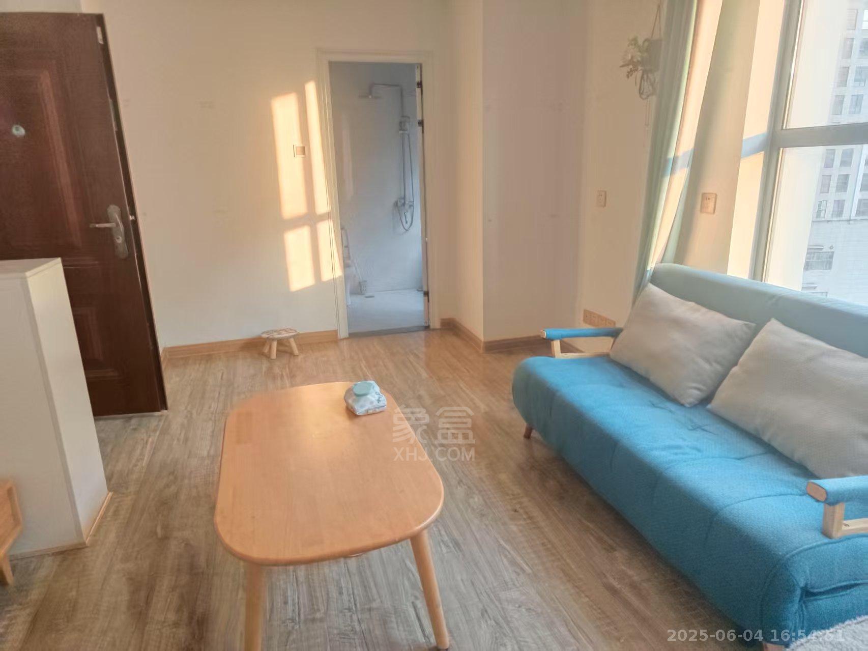 庐山春天 1室1厅1卫 1000.0元/月 庐山春天 1室1厅1卫 1000.0元/月室内图