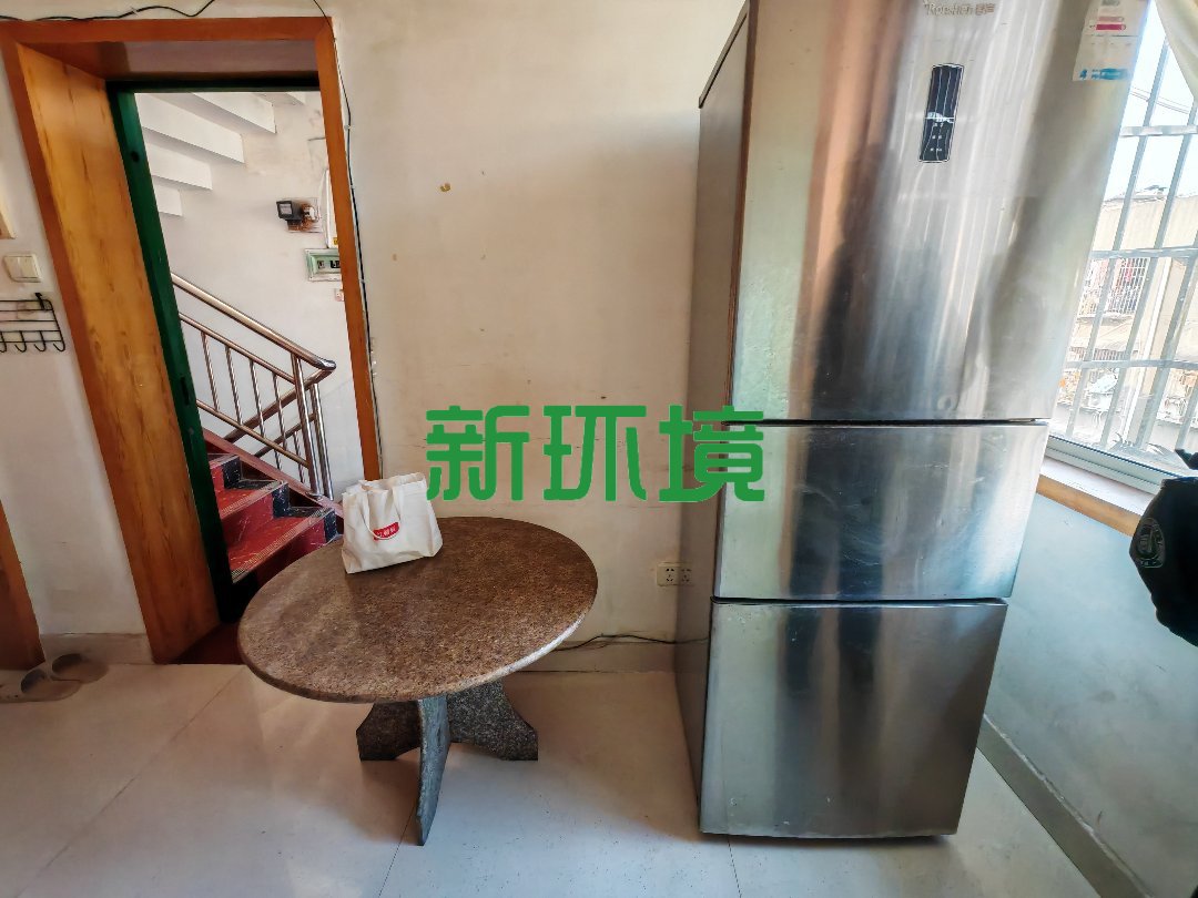 澧滨小区  2室2厅1卫   31.50万客厅