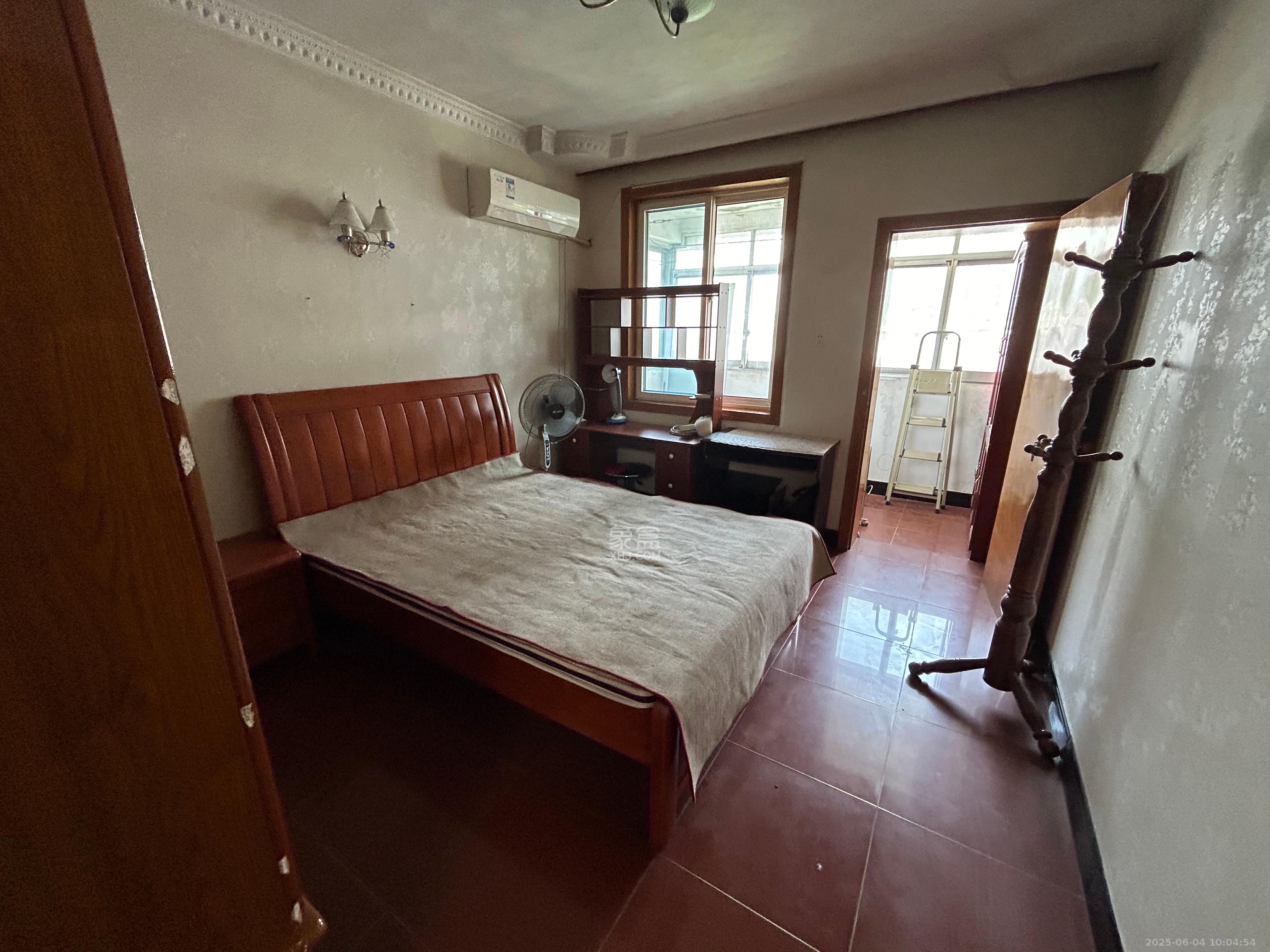 静谧园 1室1厅1卫 1100.0元/月 静谧园 1室1厅1卫 1100.0元/月室内图