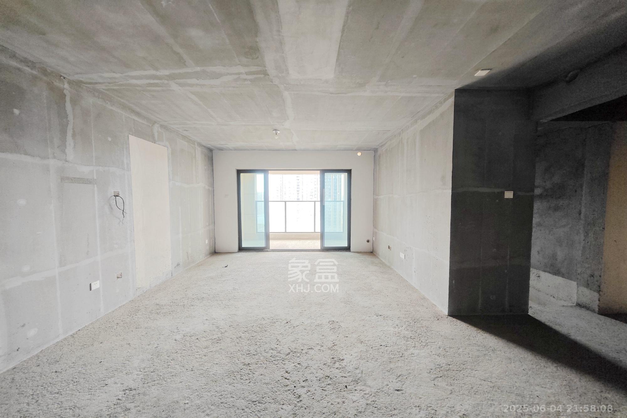 国欣向荣府 3室2厅2卫 130.0万 国欣向荣府 3室2厅2卫 130.0万客厅