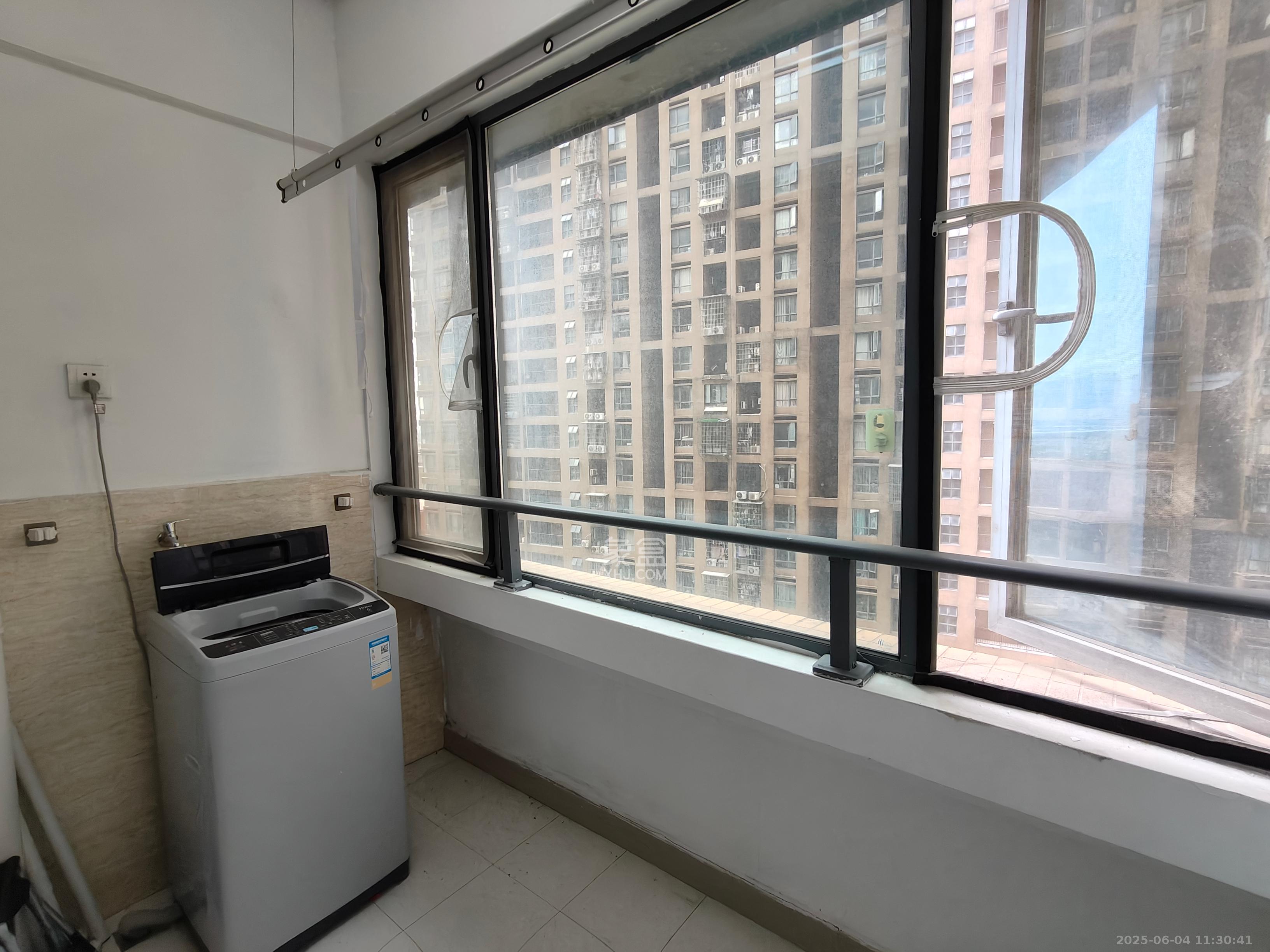 万博汇  1室1厅1卫   1500.00元/月室内图