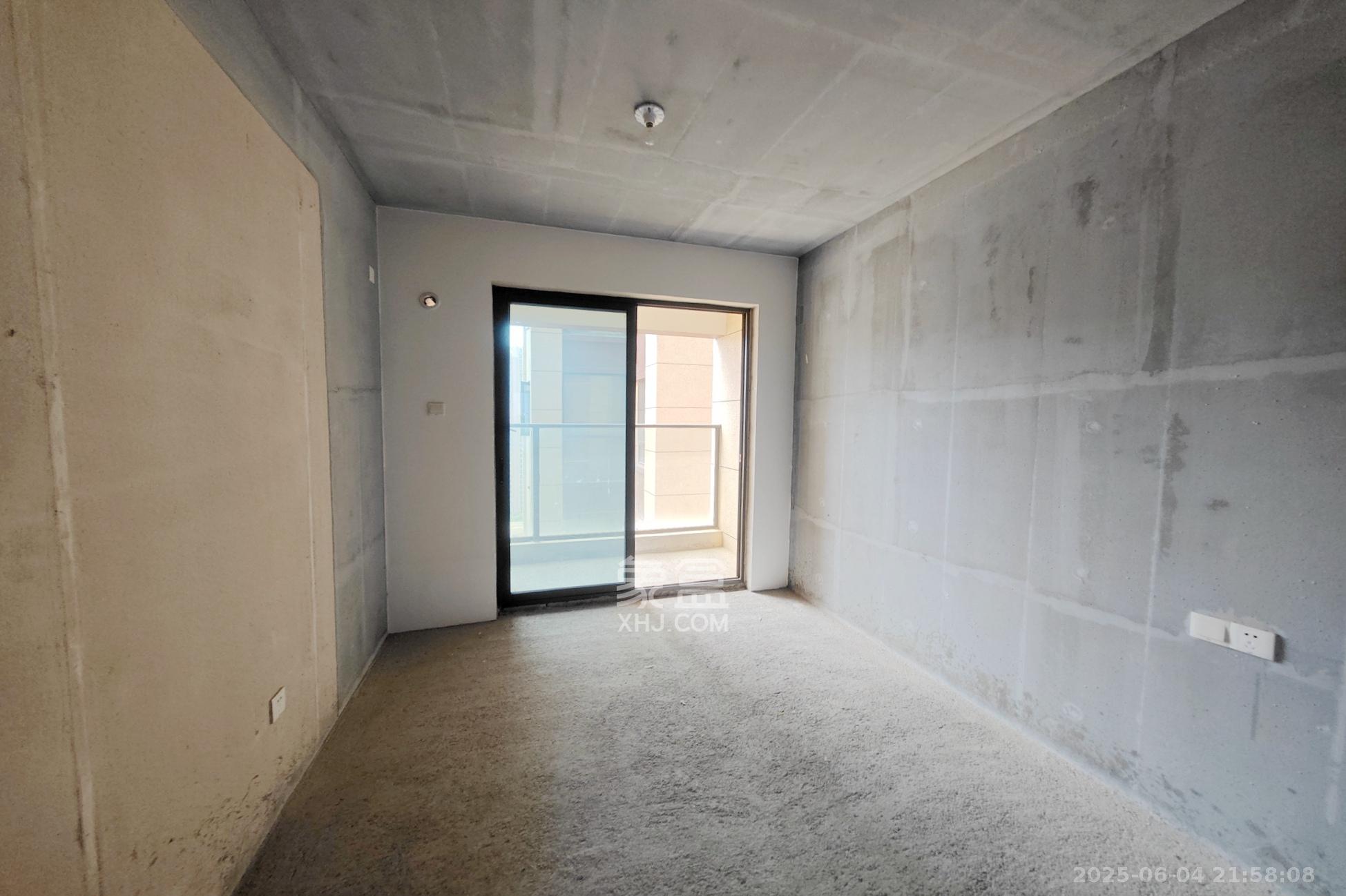 国欣向荣府 3室2厅2卫 130.0万 国欣向荣府 3室2厅2卫 130.0万卧室