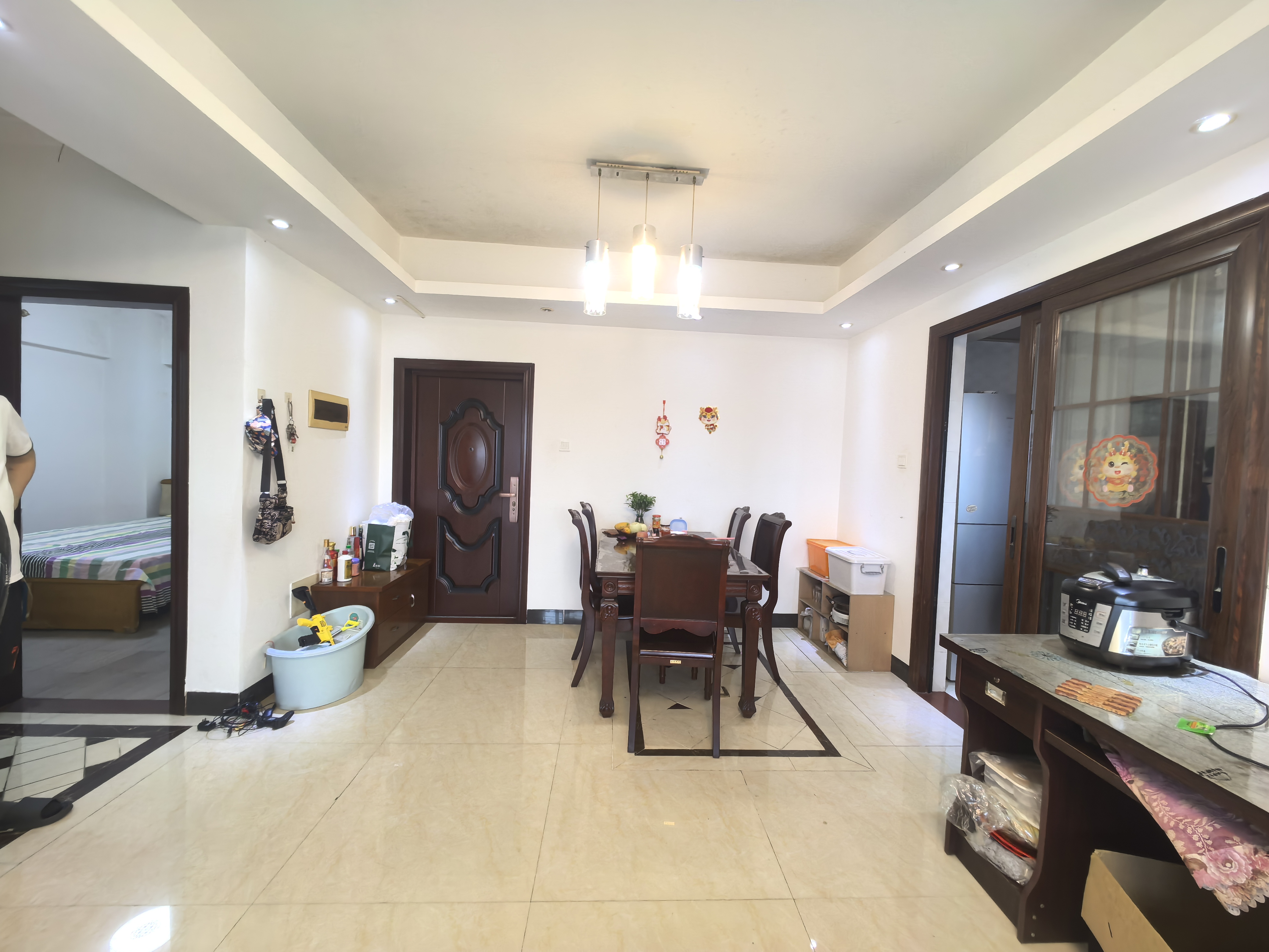 丽都花园 2室2厅1卫 85.0万 丽都花园 2室2厅1卫 85.0万客厅