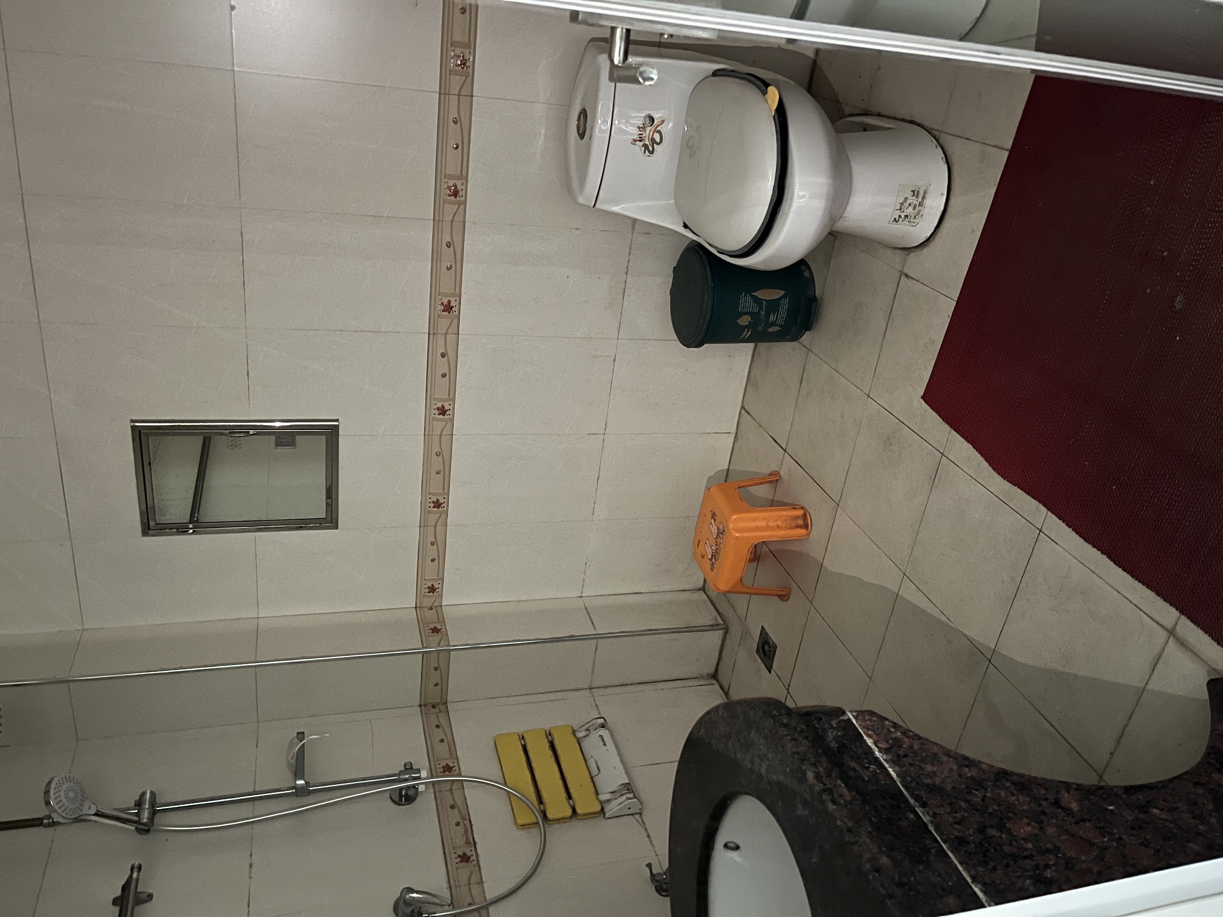 盐业局 1室0厅0卫 1200.0元/月 盐业局 1室0厅0卫 1200.0元/月室内图