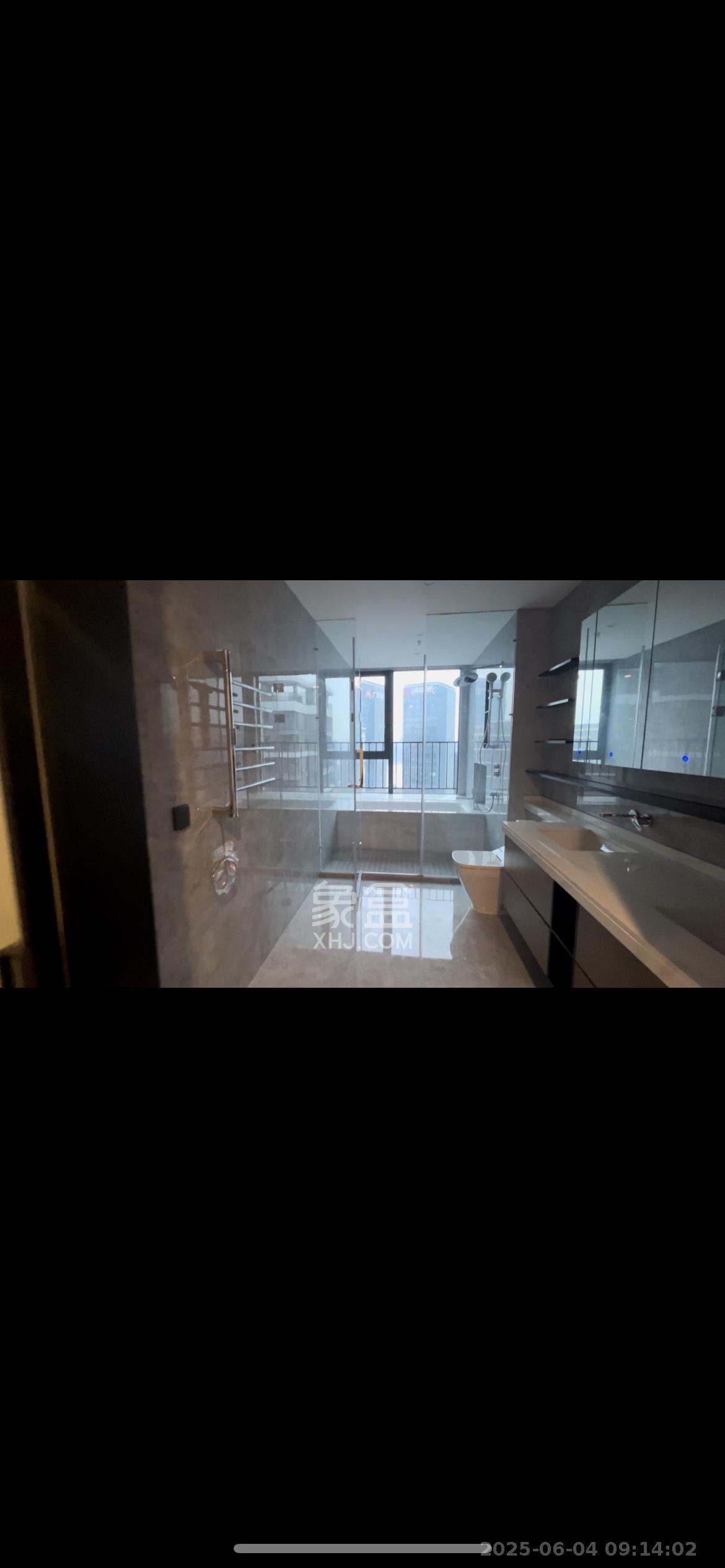 旭辉铂悦湘江 4室2厅3卫 35000.0元/月 旭辉铂悦湘江 4室2厅3卫 35000.0元/月室内图