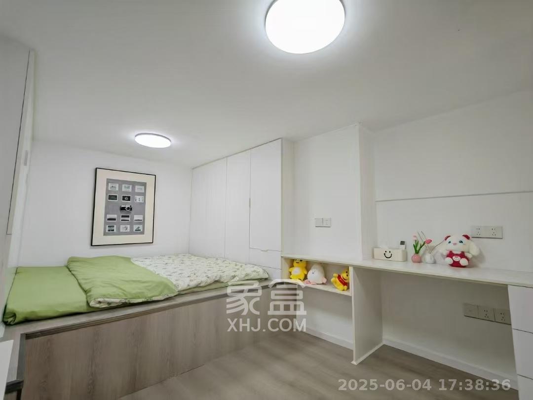 中交广场公寓  2室2厅1卫   2400.00元/月室内图