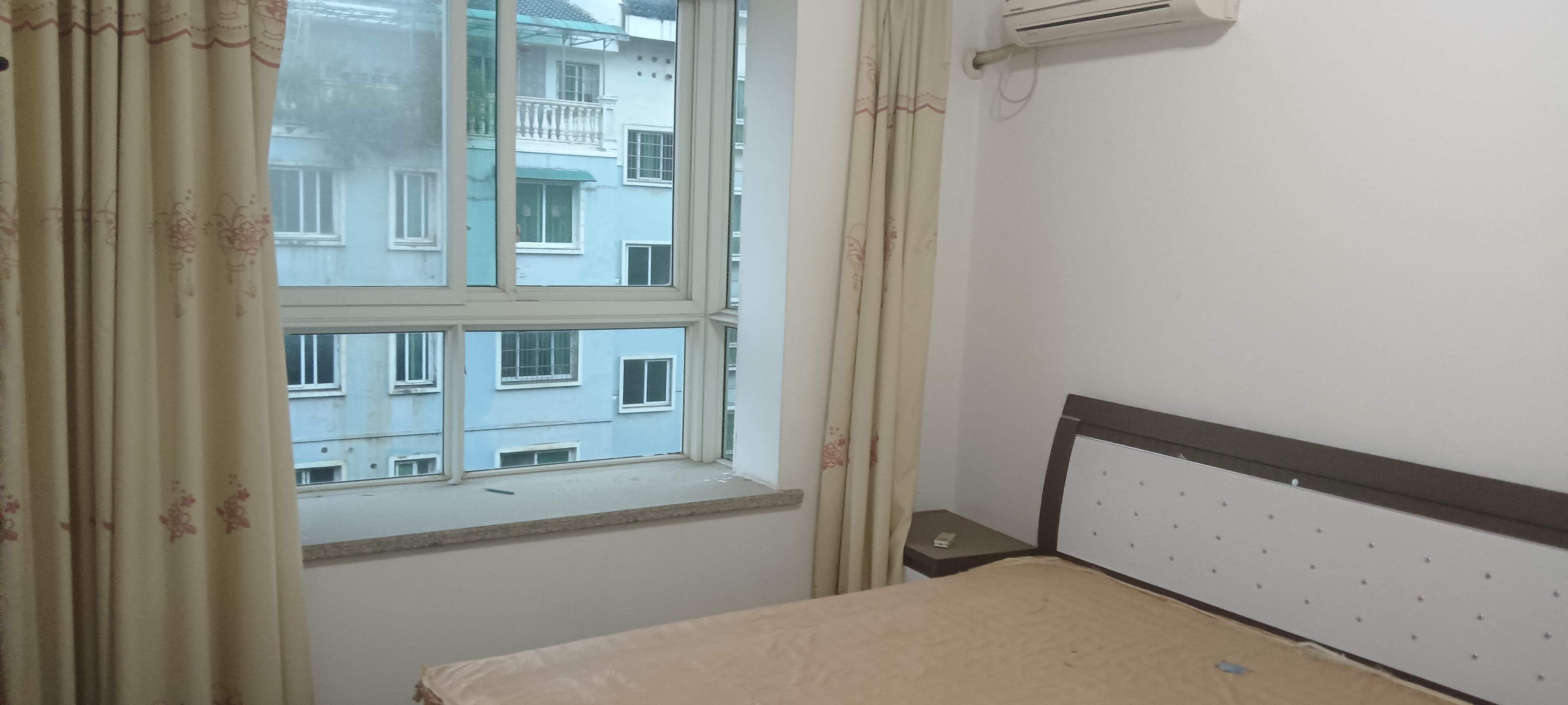 蒸湘世纪城 3室2厅2卫 1200.0元/月 蒸湘世纪城 3室2厅2卫 1200.0元/月室内图