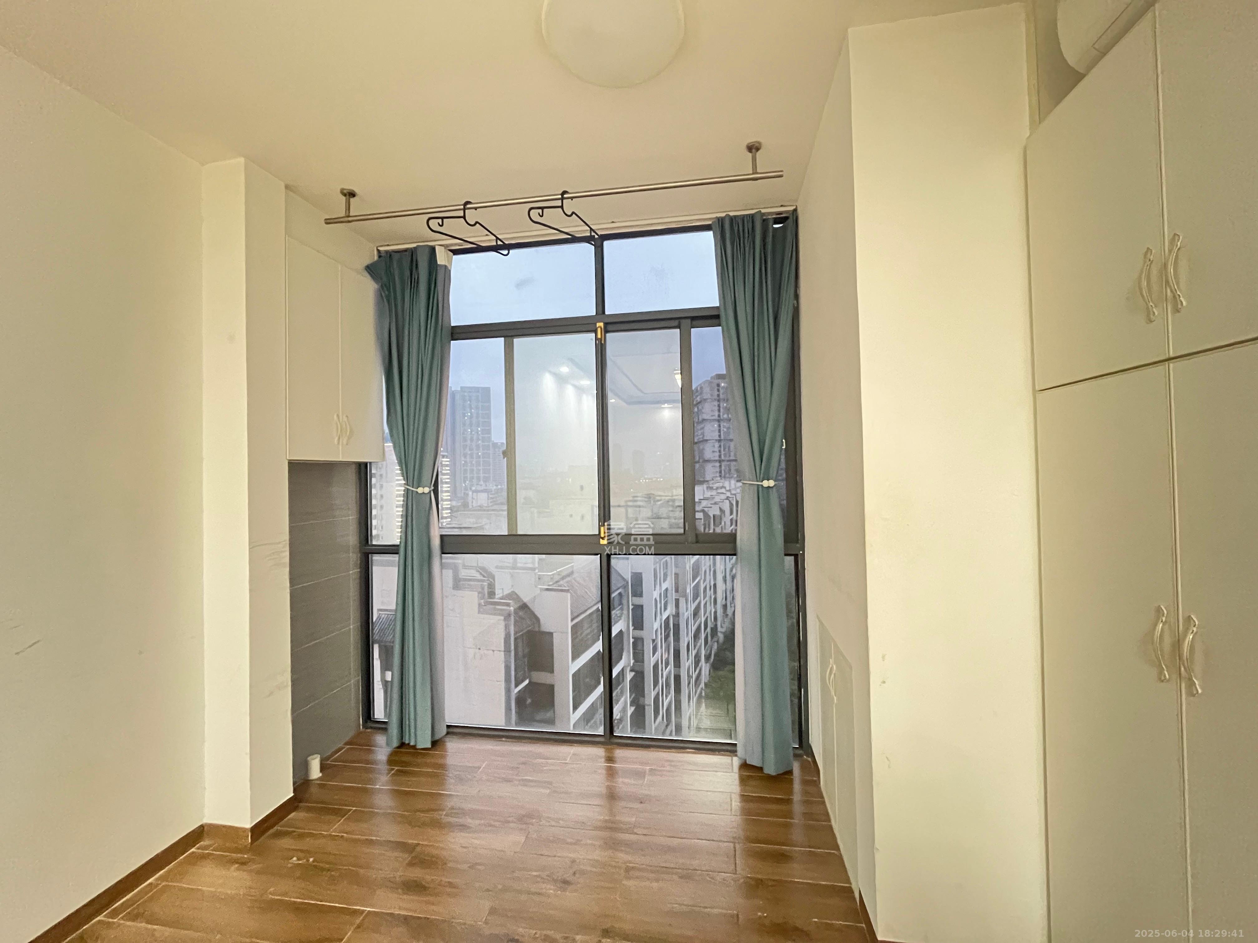 西子湖畔沃府  1室1厅1卫    1800.0元/月室内图