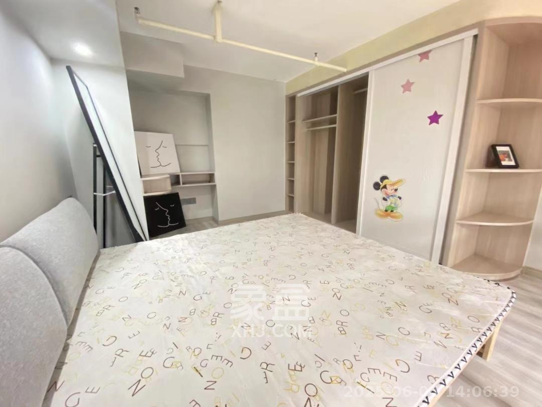 东盈商业广场（华泉城市广场）  1室0厅0卫   2200.00元/月室内图