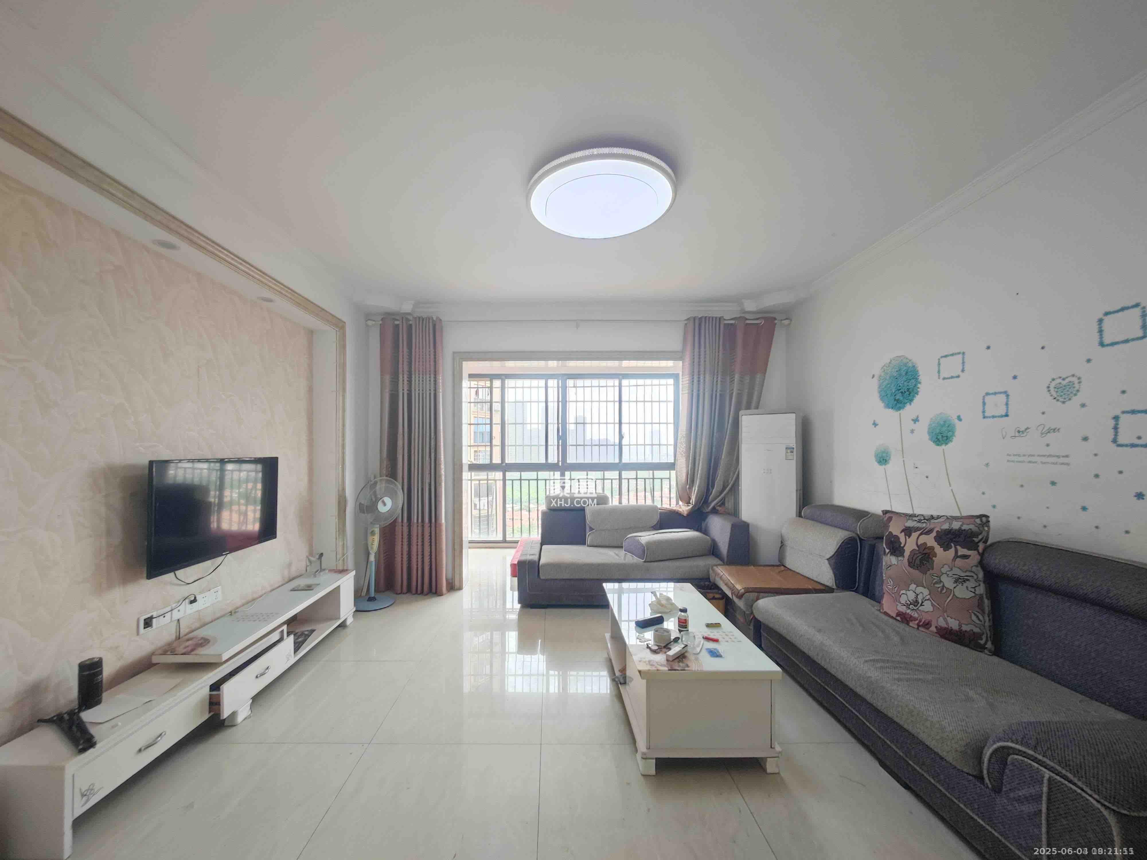 水岸天际(一期、二期) 3室2厅2卫 2200.0元/月 水岸天际(一期、二期) 3室2厅2卫 2200.0元/月室内图