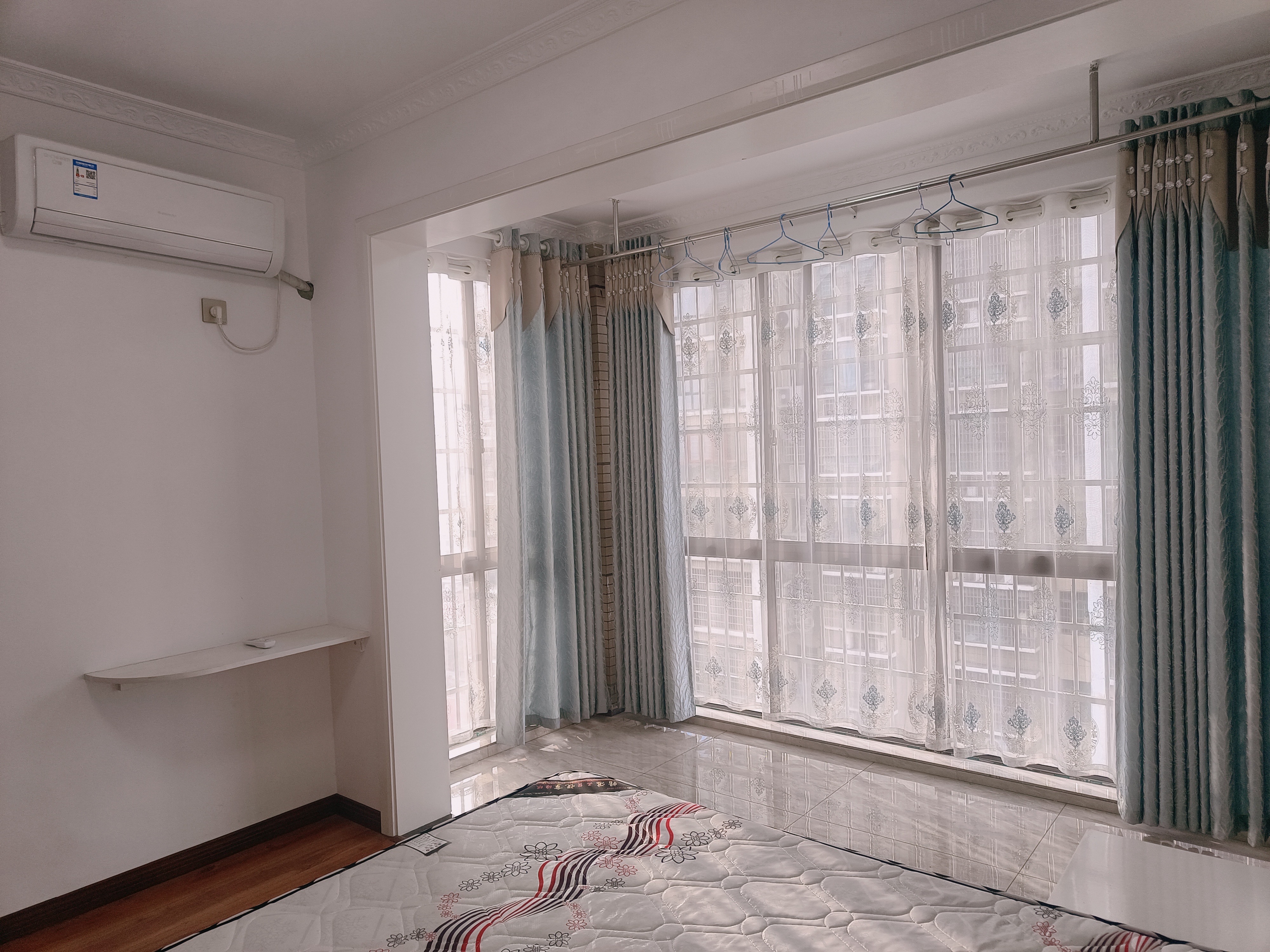 SOHO尚都 2室1厅1卫 1200.0元/月 SOHO尚都 2室1厅1卫 1200.0元/月室内图