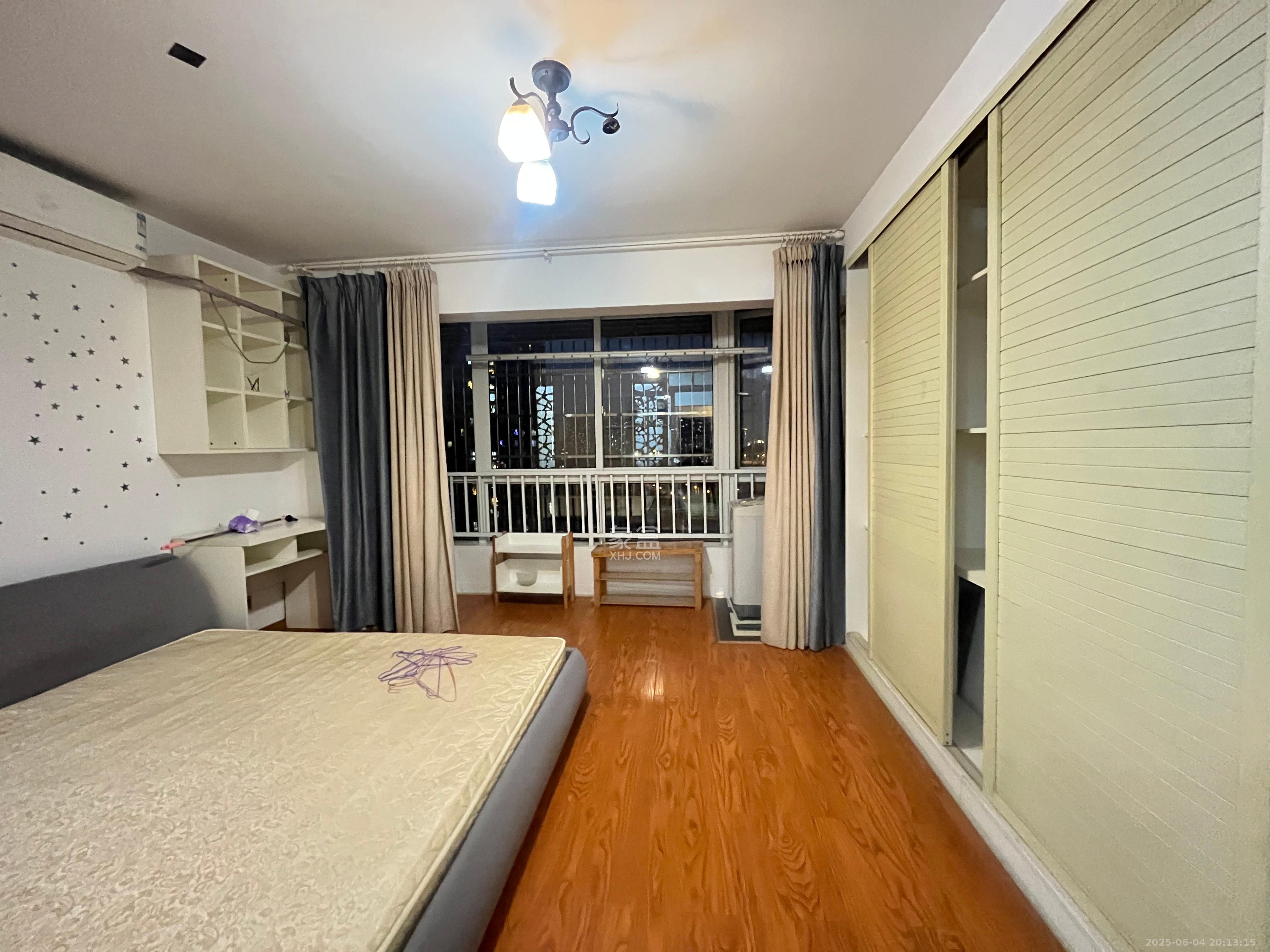 先锋东外滩  1室1厅1卫    1700.0元/月 先锋东外滩  1室1厅1卫    1700.0元/月