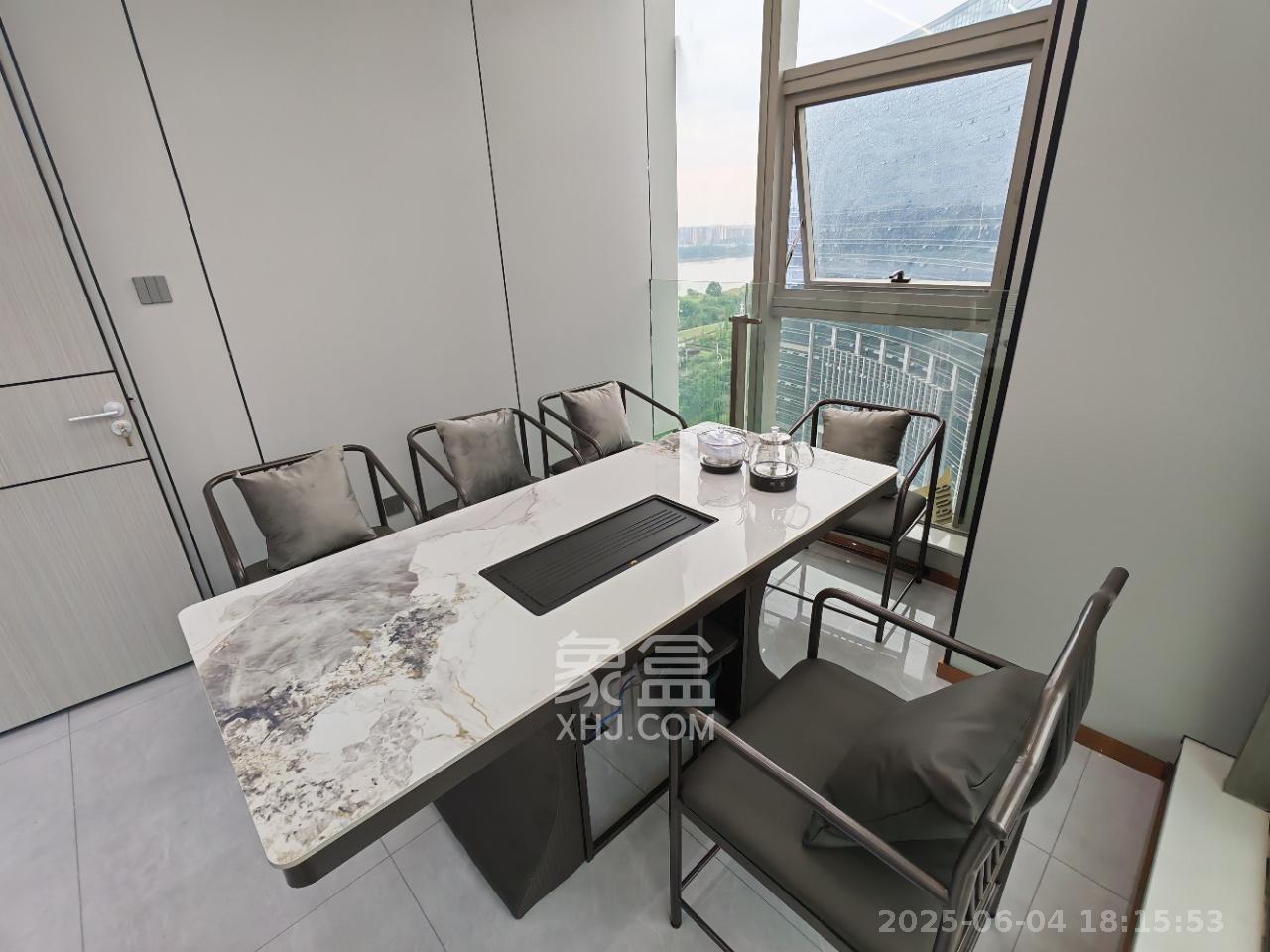 柏宁地王广场   250.0㎡      16800.0元/月室内图