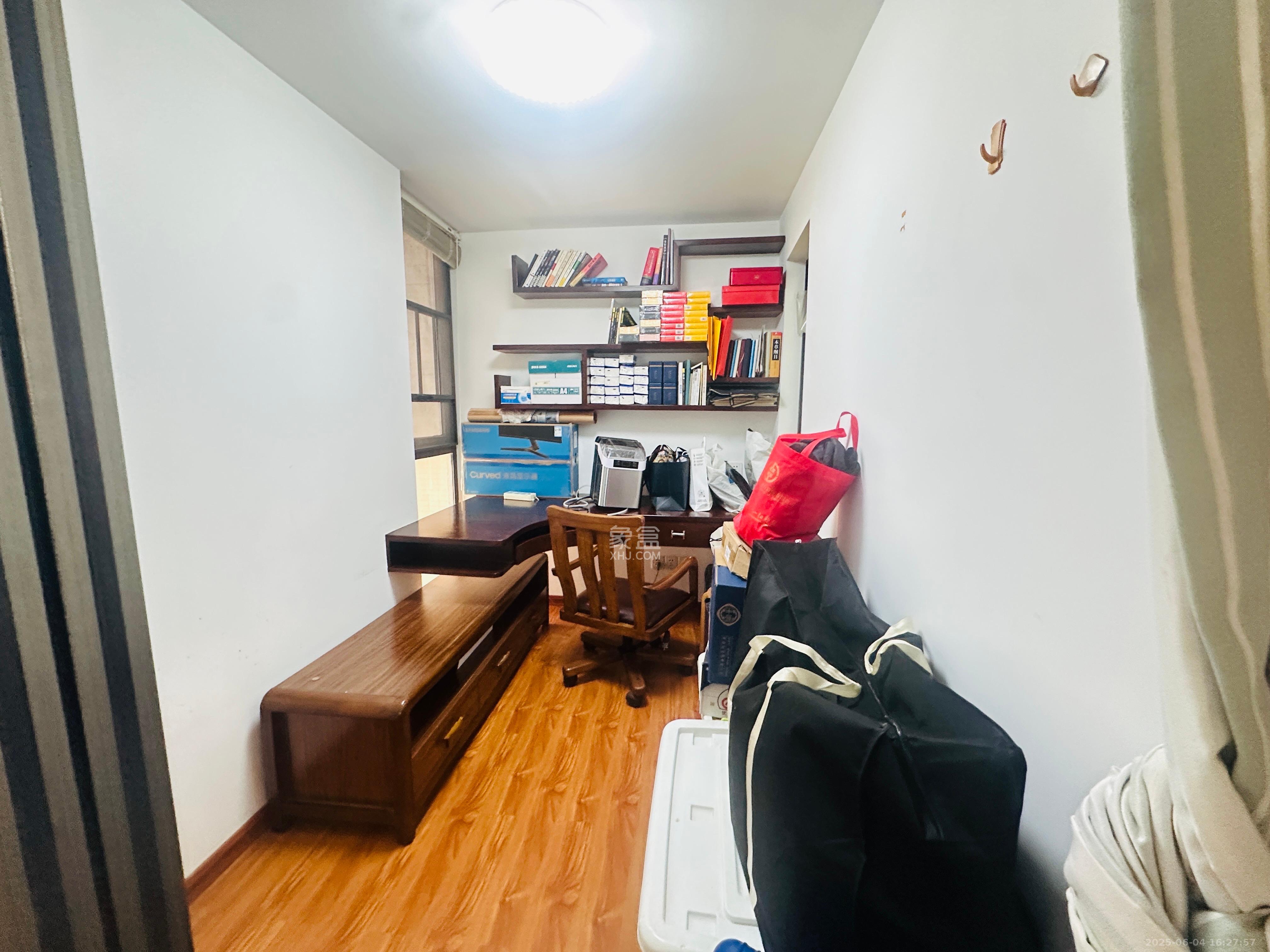 文景领秀 3室1厅1卫 2200.0元/月 文景领秀 3室1厅1卫 2200.0元/月室内图