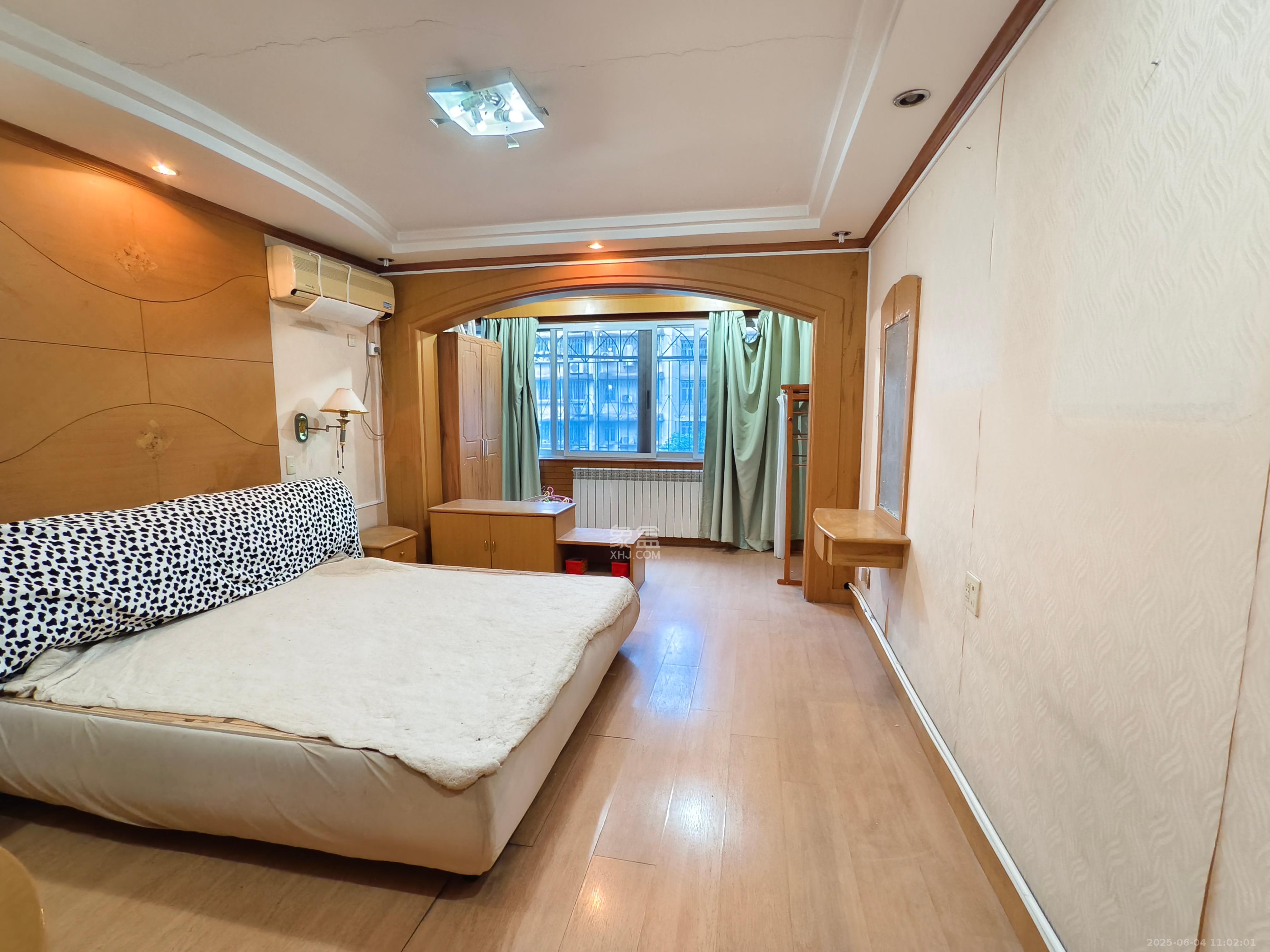 鸿园小区 5室2厅1卫 3200.0元/月 鸿园小区 5室2厅1卫 3200.0元/月室内图