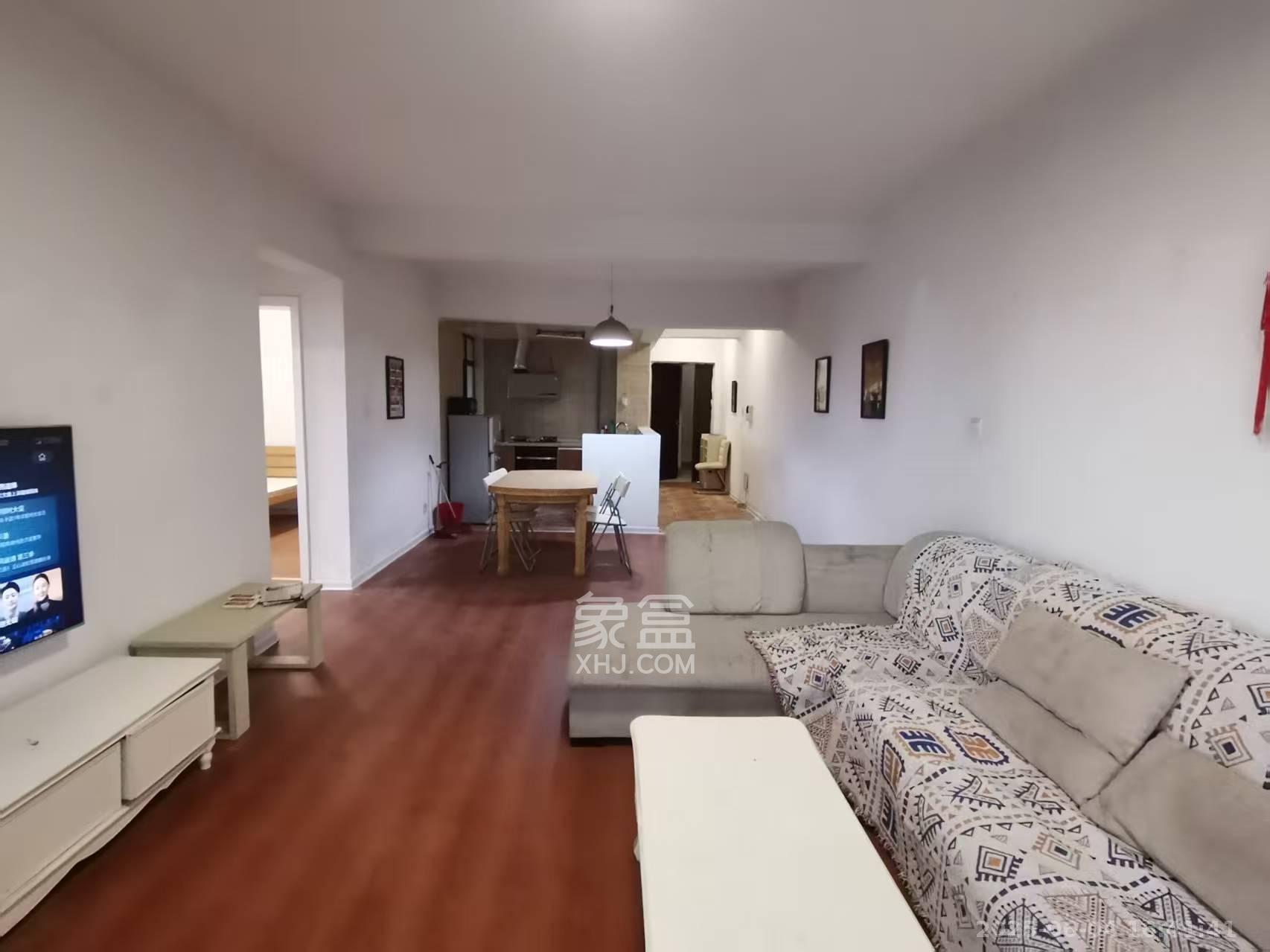 融科东南海  3室1厅1卫    2600.0元/月 融科东南海  3室1厅1卫    2600.0元/月室内图