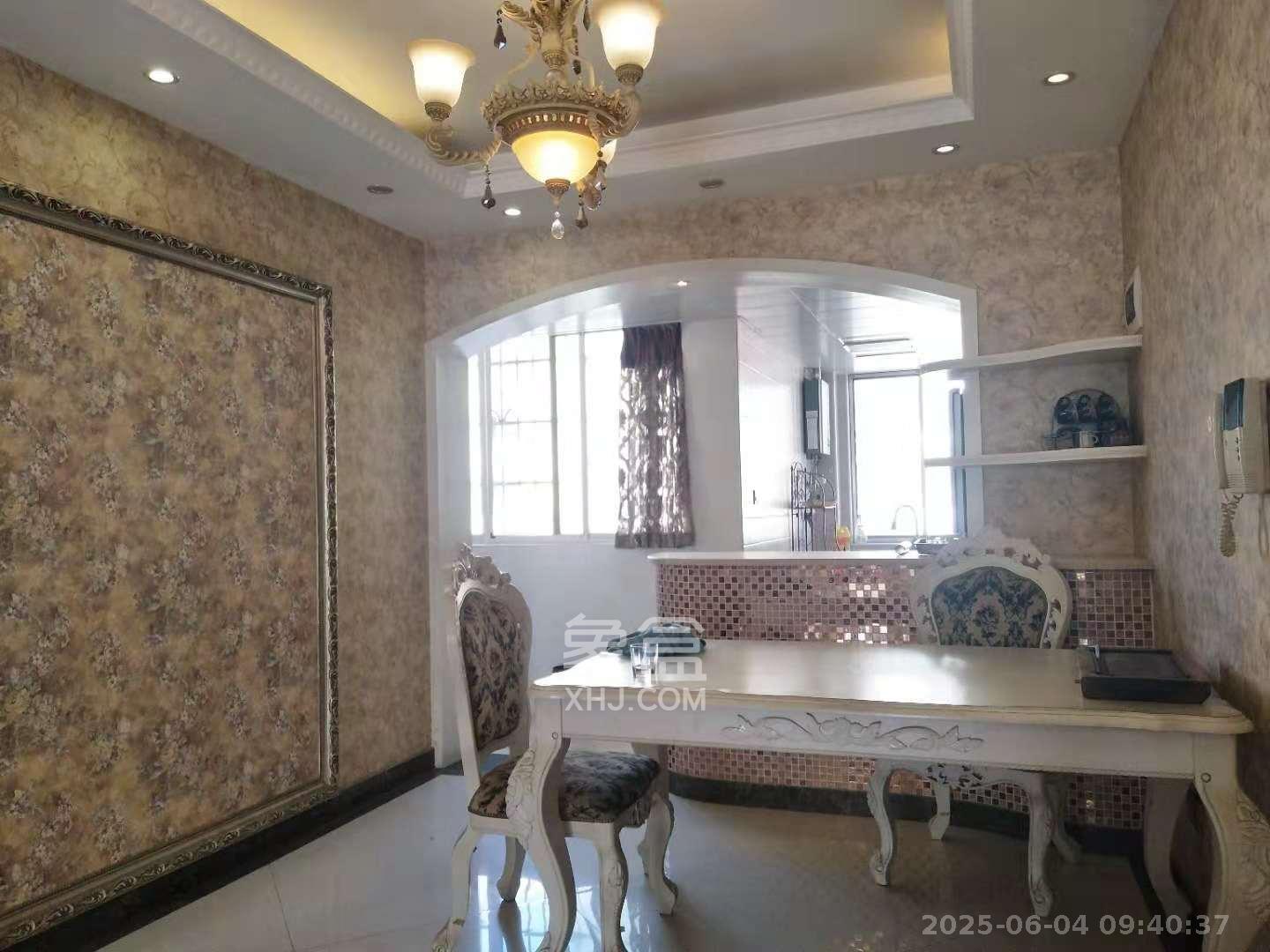 红树湾  3室2厅2卫   2200.00元/月室内图