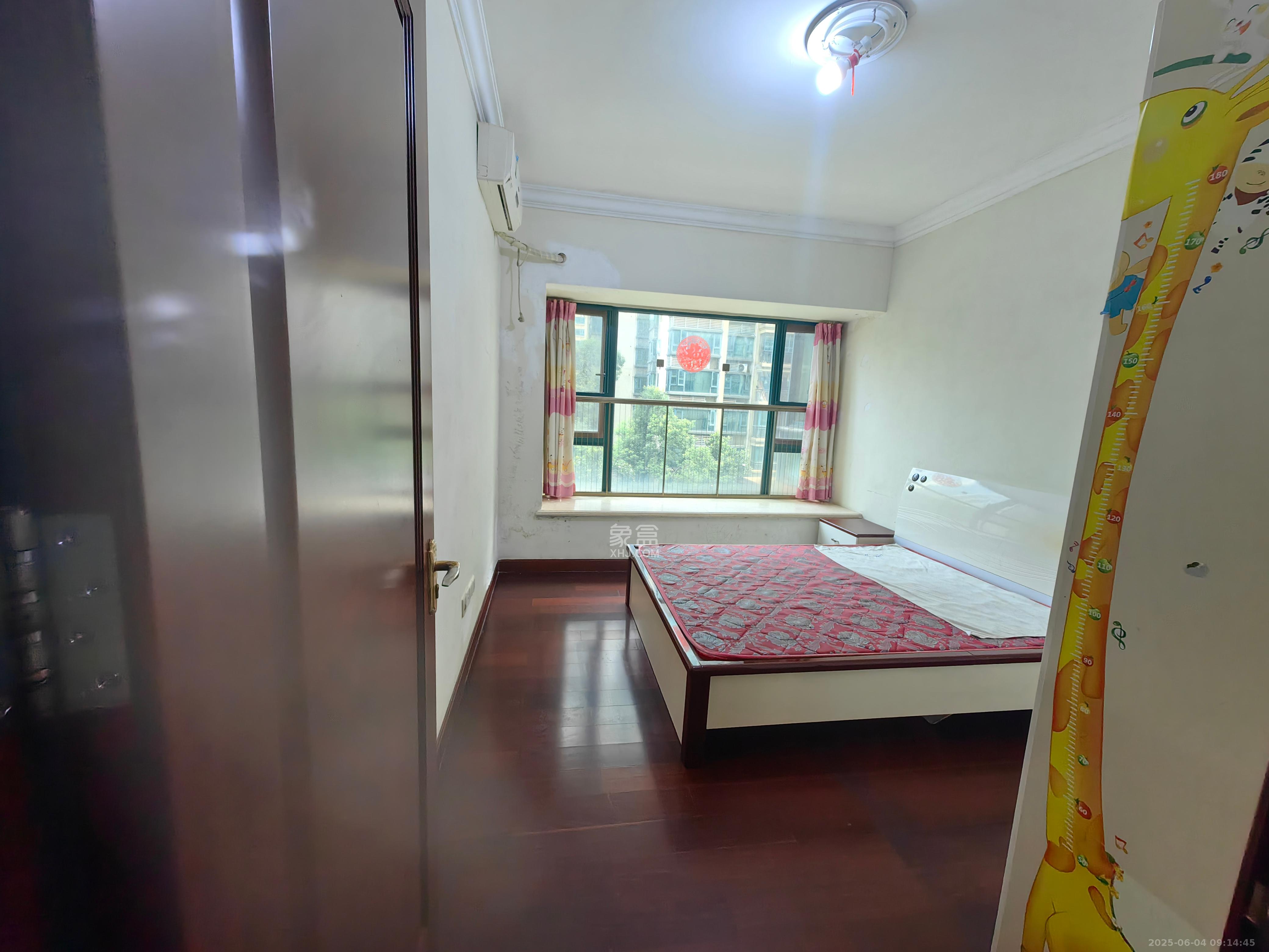 恒大名都 4室2厅2卫 2200.0元/月 恒大名都 4室2厅2卫 2200.0元/月室内图