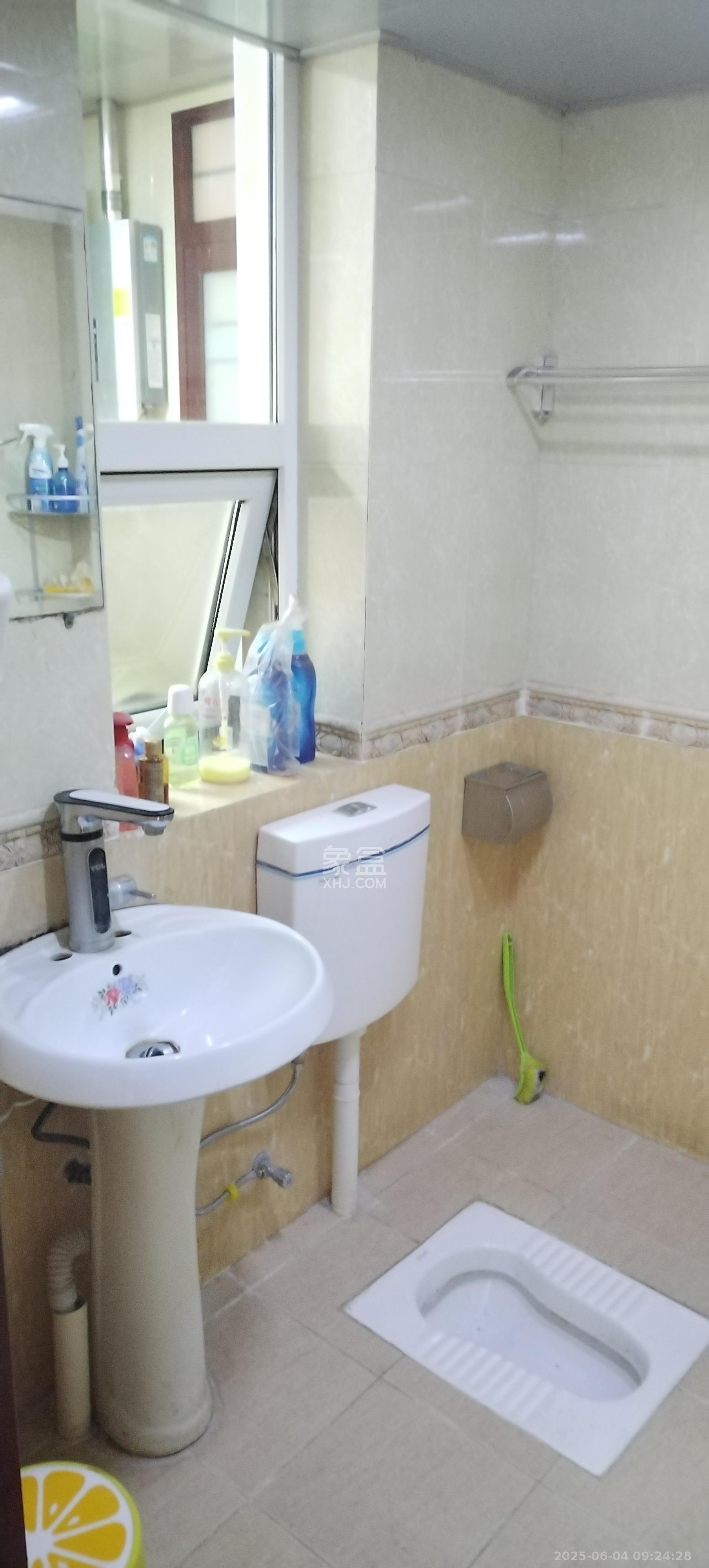 森林公园壹号(森林雅苑) 3室2厅1卫 1800.0元/月 森林公园壹号(森林雅苑) 3室2厅1卫 1800.0元/月室内图