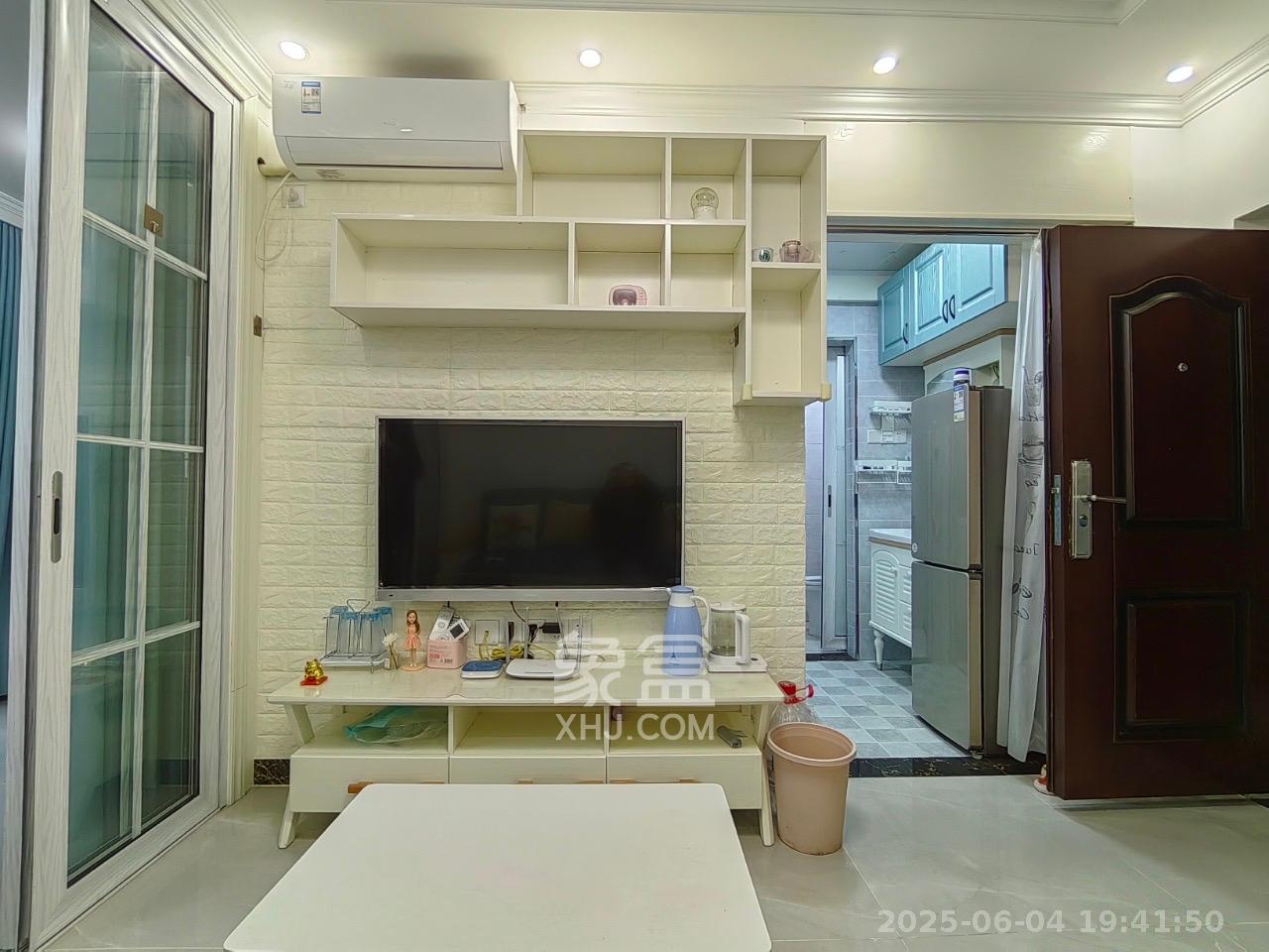 荣悦台  1室1厅1卫   2500.00元/月室内图