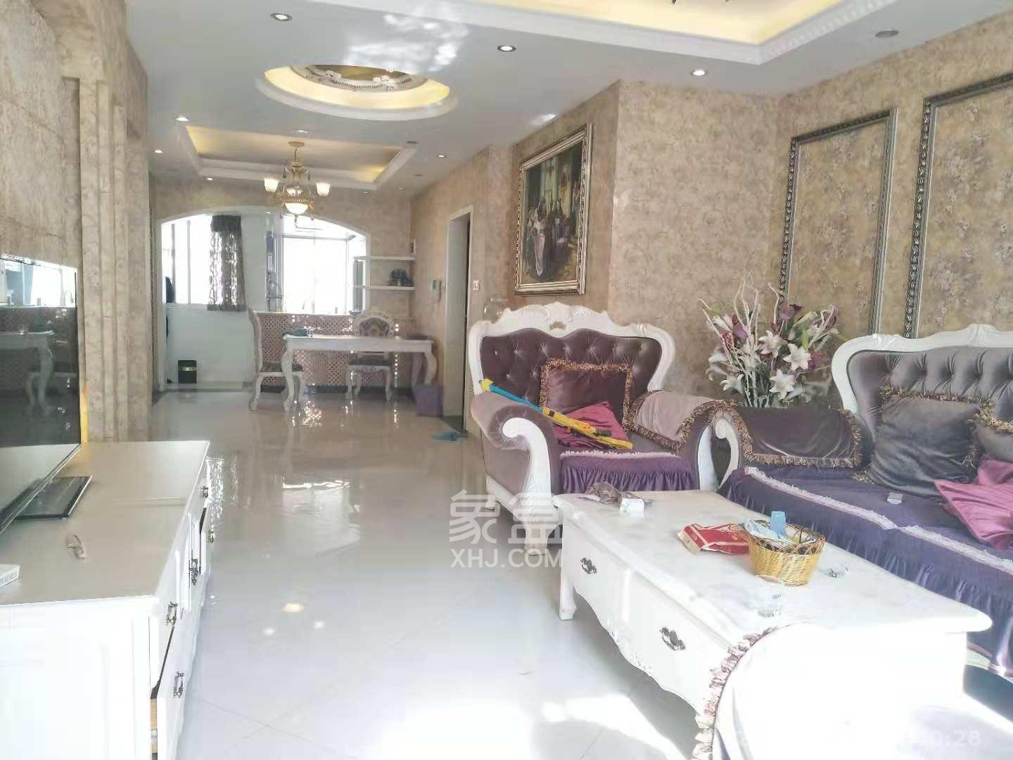 红树湾  3室2厅2卫   2200.00元/月室内图