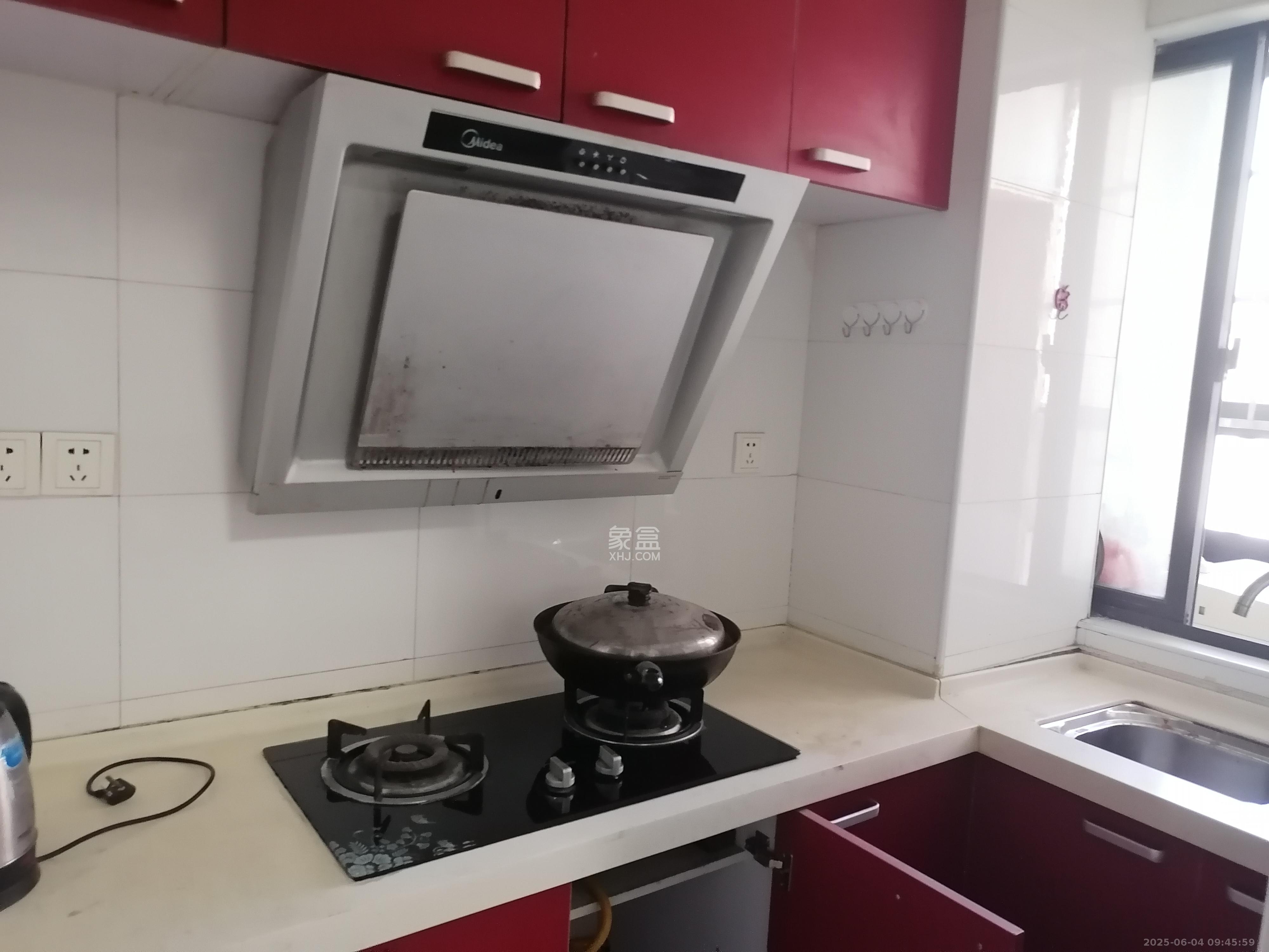 兴威帕克水岸  1室1厅1卫    1300.0元/月 兴威帕克水岸  1室1厅1卫    1300.0元/月室内图