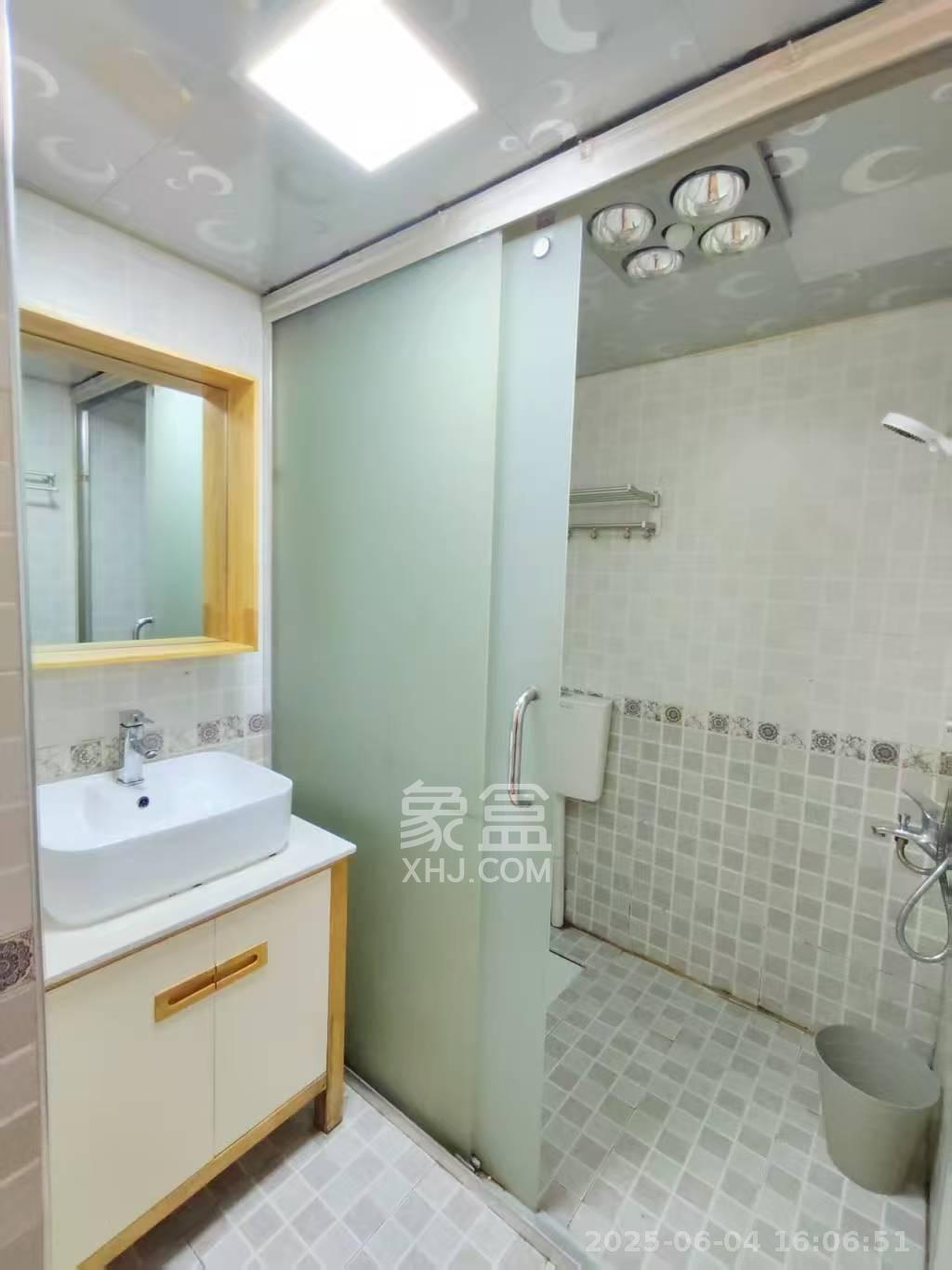 山水湾  1室1厅1卫   1600.00元/月室内图