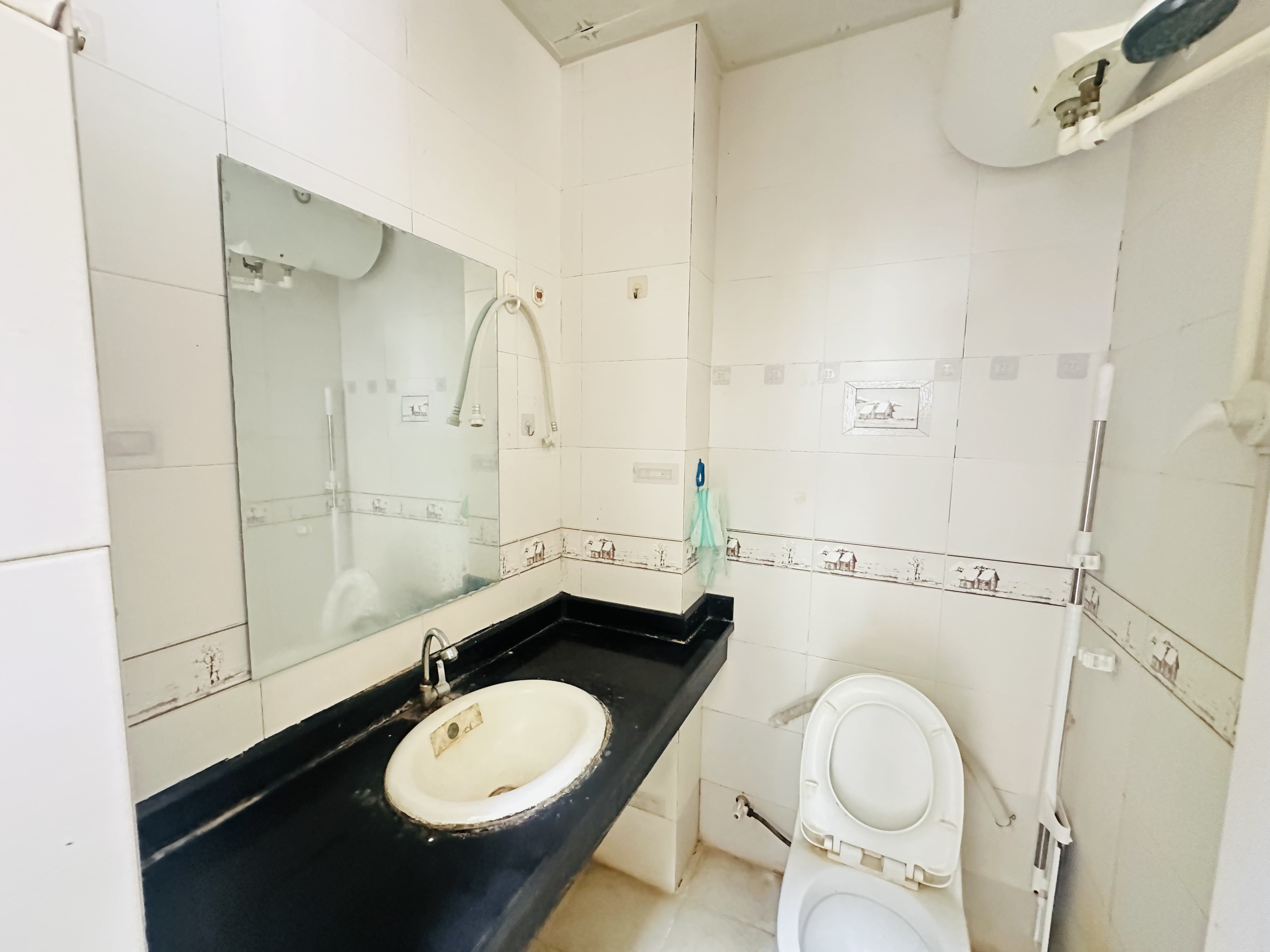 海岸尚城 1室0厅1卫 800.0元/月 海岸尚城 1室0厅1卫 800.0元/月室内图