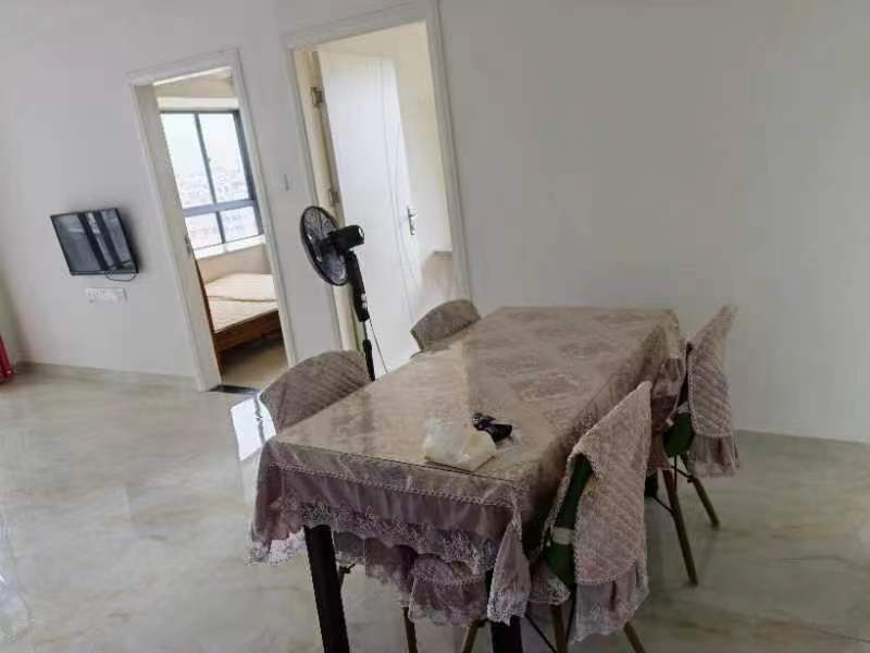 东线一号 2室2厅1卫 2000.0元/月 东线一号 2室2厅1卫 2000.0元/月室内图