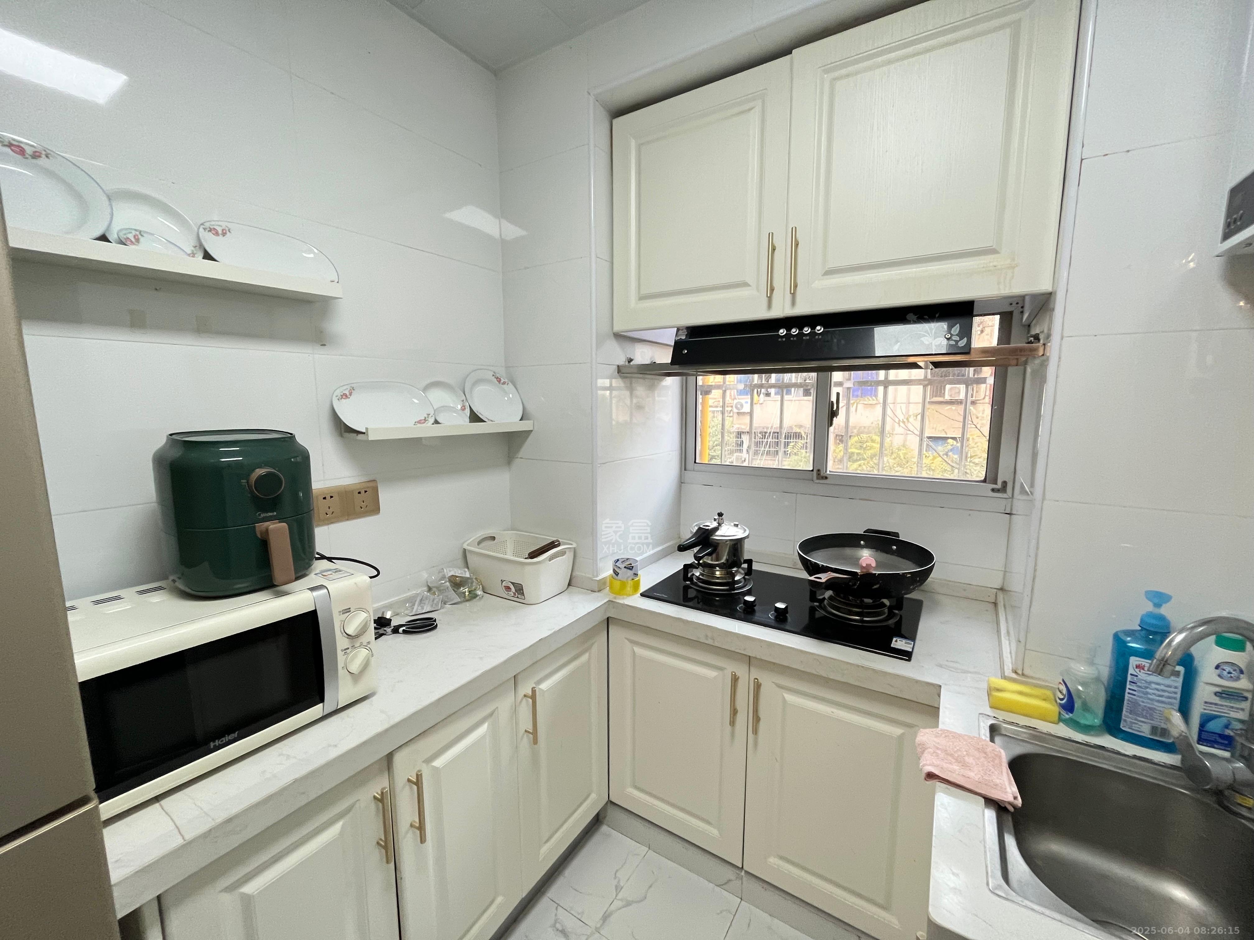 向韶村 2室1厅1卫 2800.0元/月 向韶村 2室1厅1卫 2800.0元/月室内图