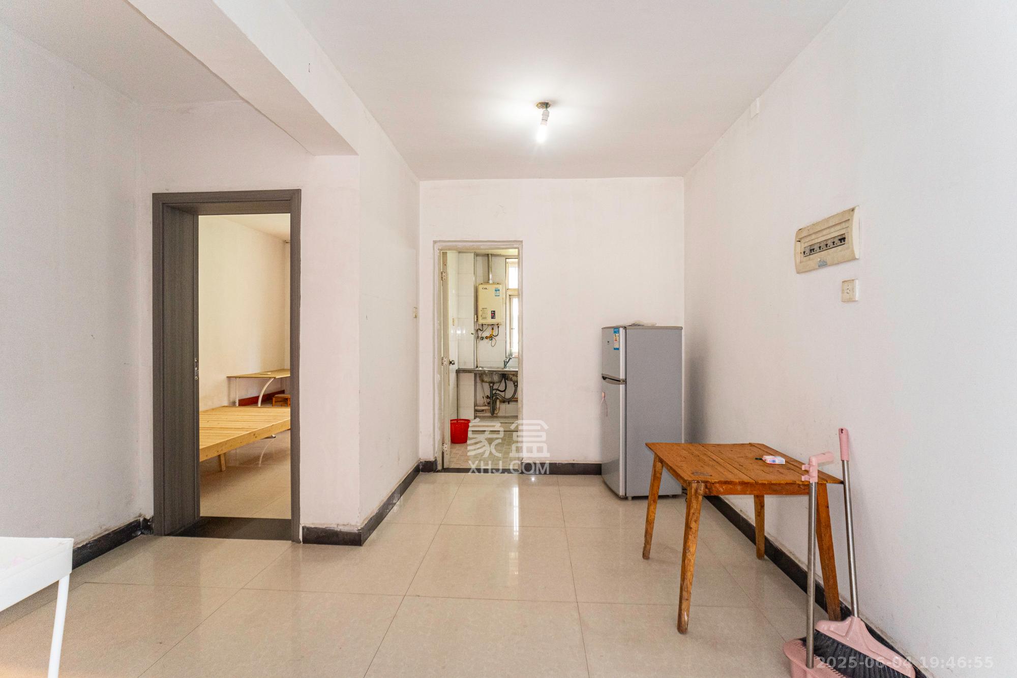 湘瑞家园  2室2厅1卫    44.9万 湘瑞家园  2室2厅1卫    44.9万客厅