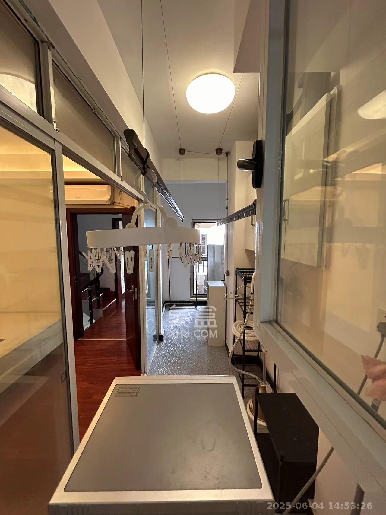 郡原居里 3室2厅1卫 2200.0元/月 郡原居里 3室2厅1卫 2200.0元/月室内图