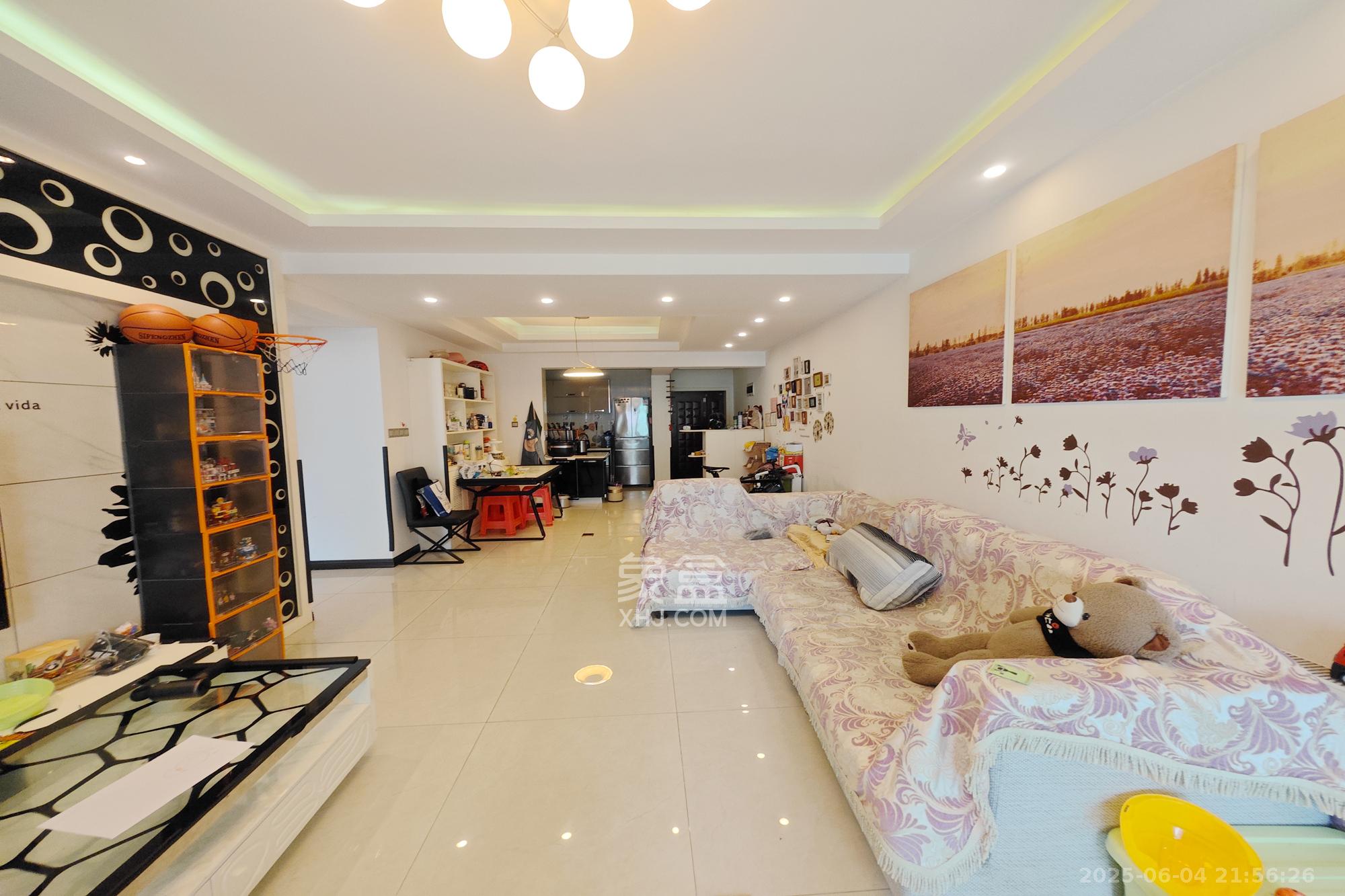 新城新世界一二三期  3室2厅2卫    120.0万 新城新世界一二三期  3室2厅2卫    120.0万