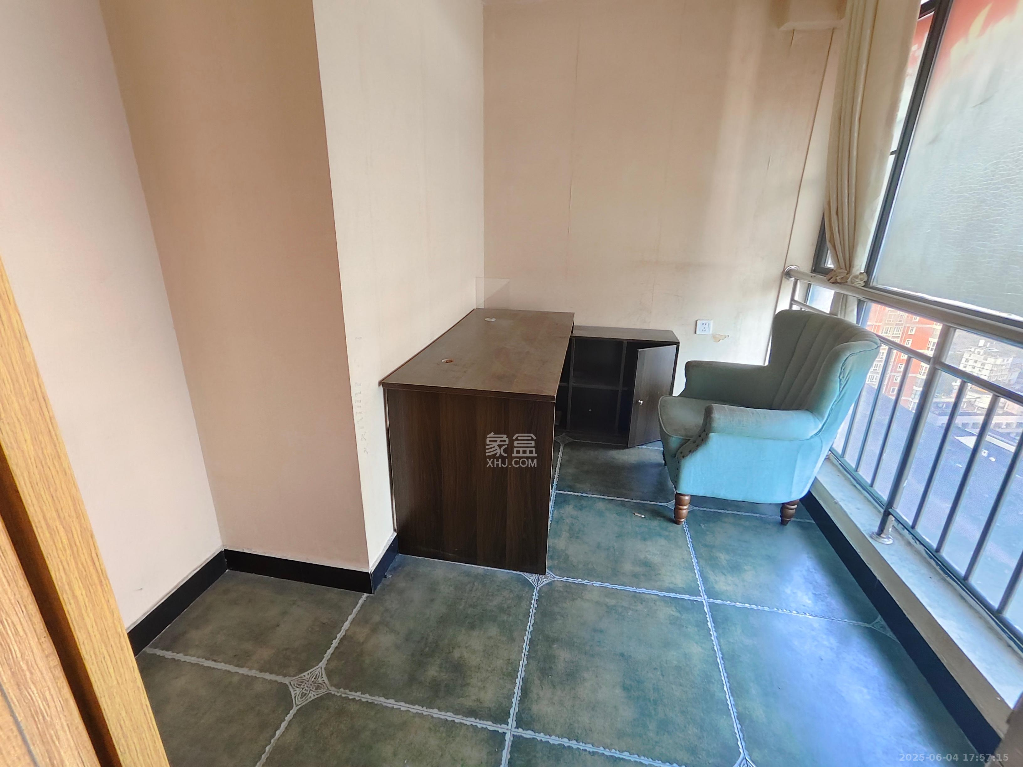 亚商国际  2室2厅1卫    1700.0元/月 亚商国际  2室2厅1卫    1700.0元/月室内图