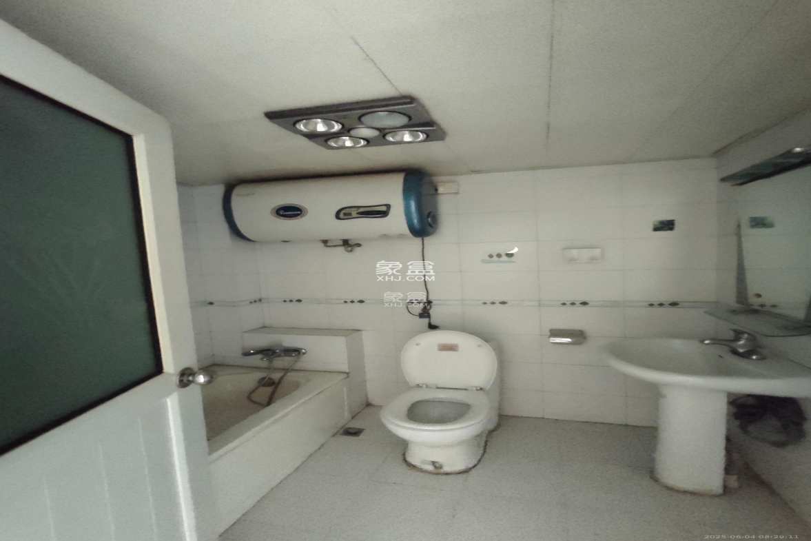 广福园  3室2厅2卫    1800.0元/月 广福园  3室2厅2卫    1800.0元/月室内图1