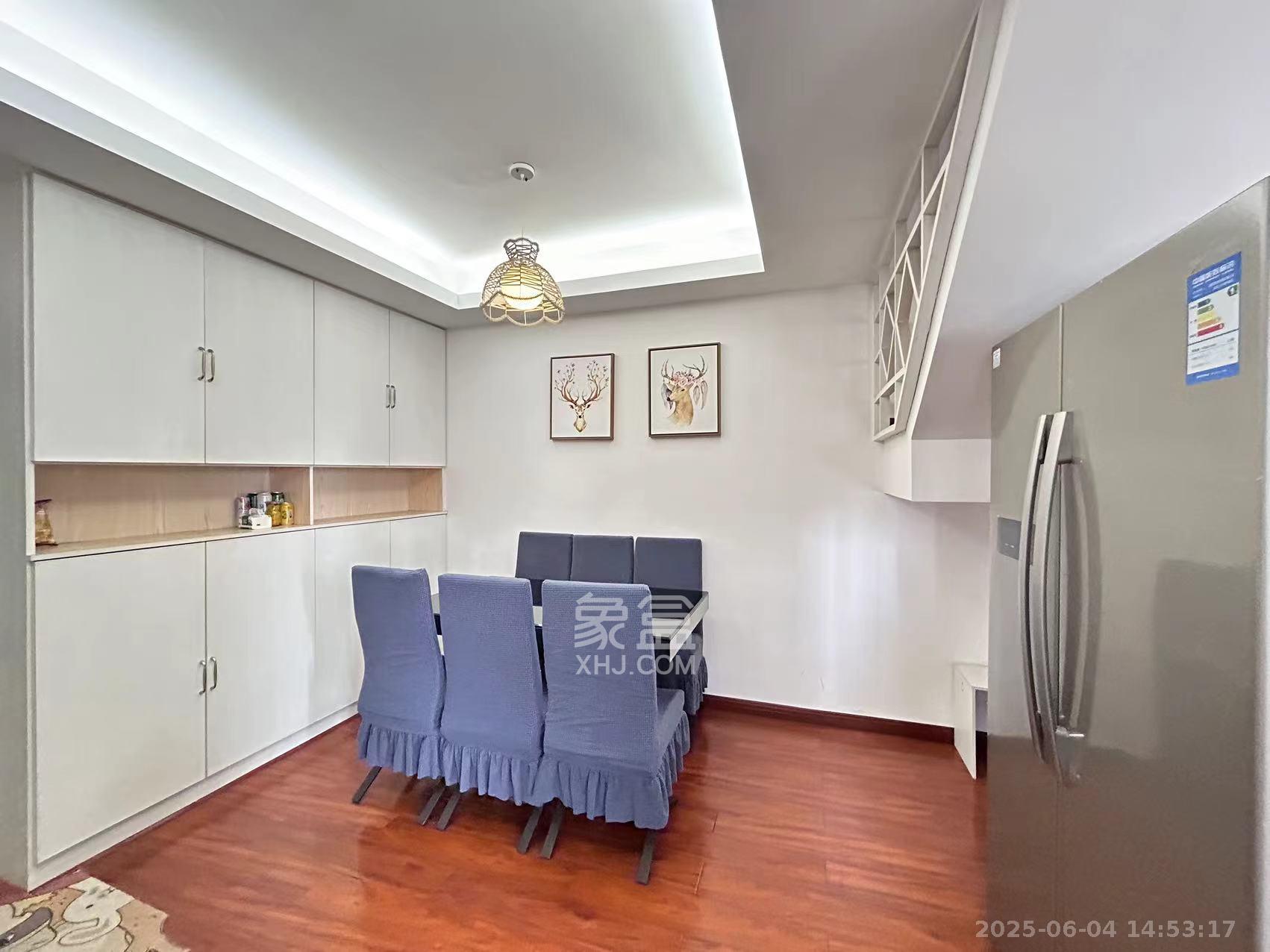 郡原居里 3室2厅1卫 2200.0元/月 郡原居里 3室2厅1卫 2200.0元/月室内图