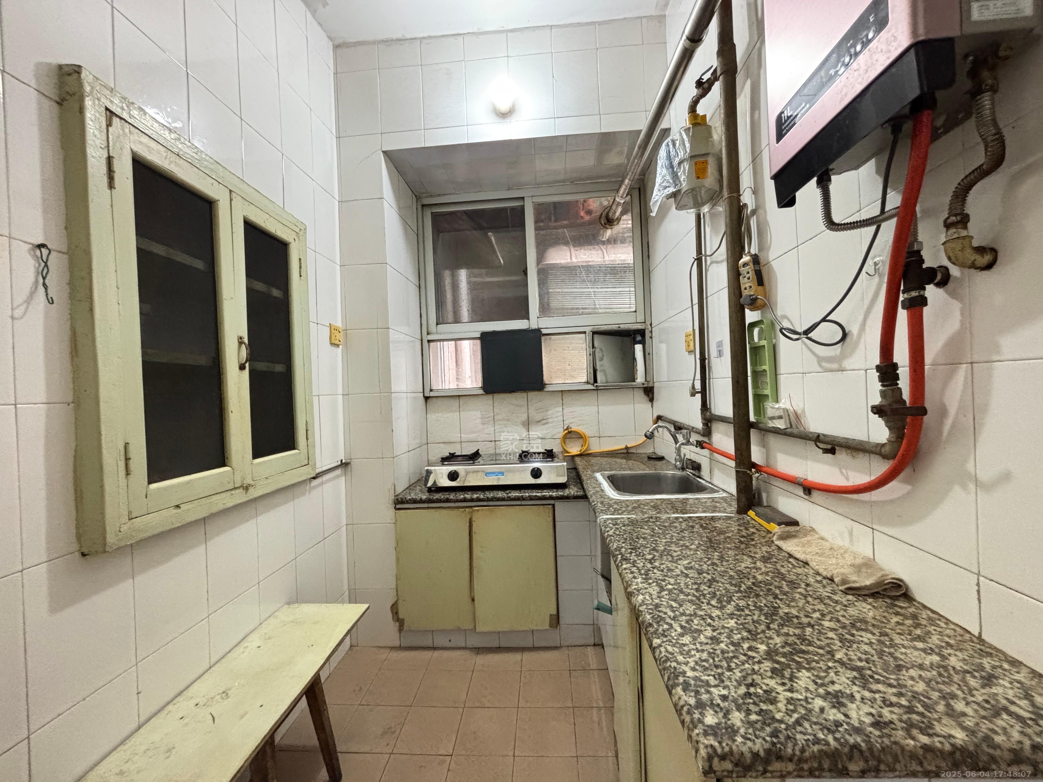 国庆新村  2室1厅1卫   1600.00元/月室内图