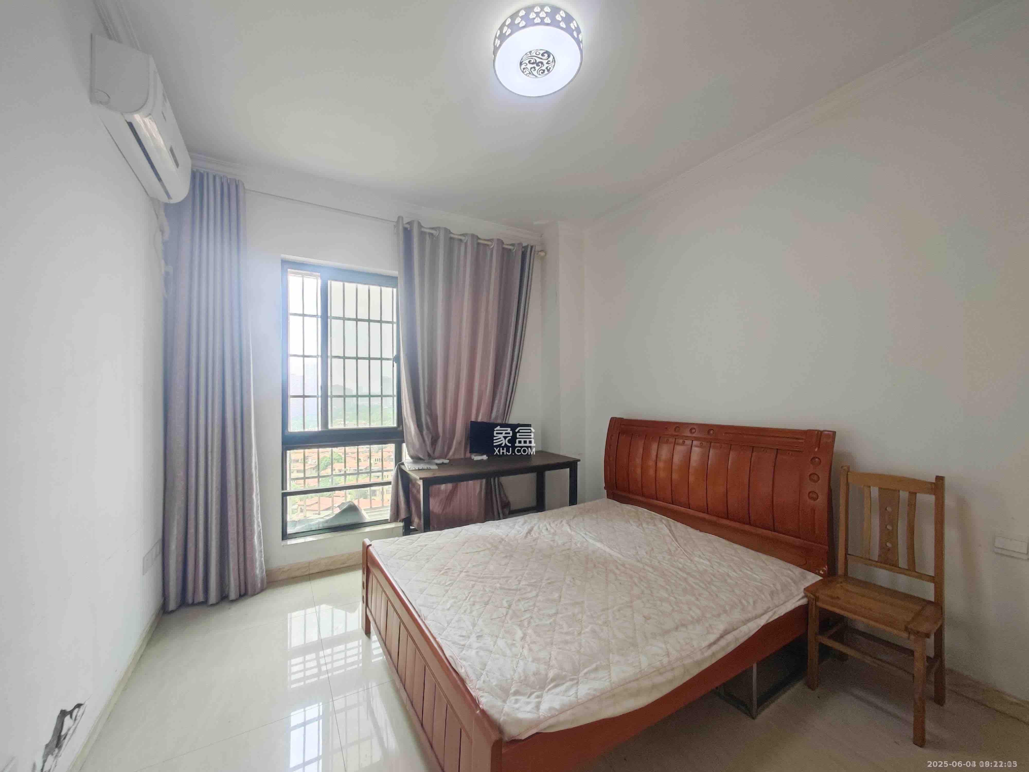 水岸天际(一期、二期) 3室2厅2卫 2200.0元/月 水岸天际(一期、二期) 3室2厅2卫 2200.0元/月室内图