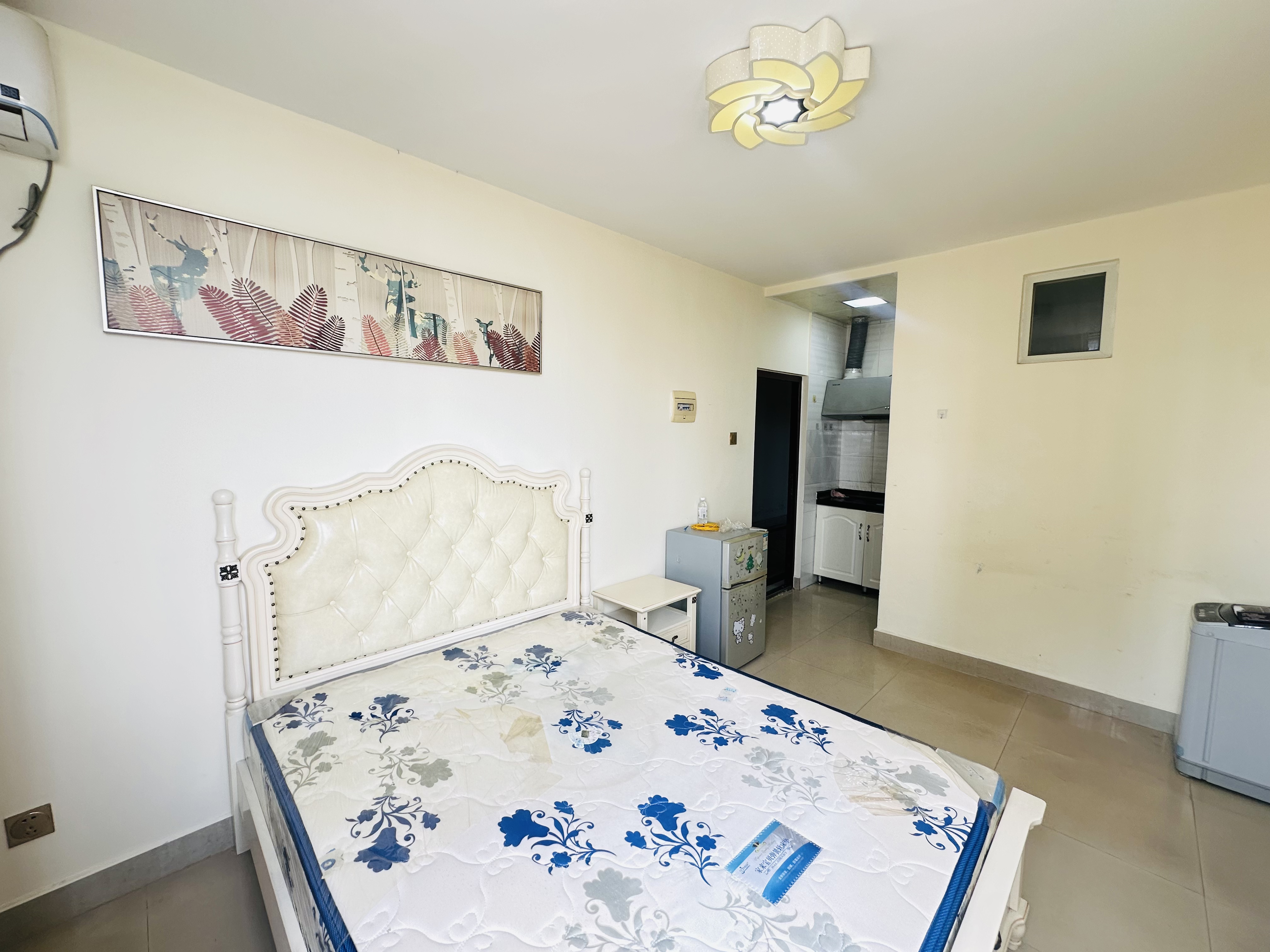 海岸尚城 1室0厅1卫 800.0元/月 海岸尚城 1室0厅1卫 800.0元/月室内图