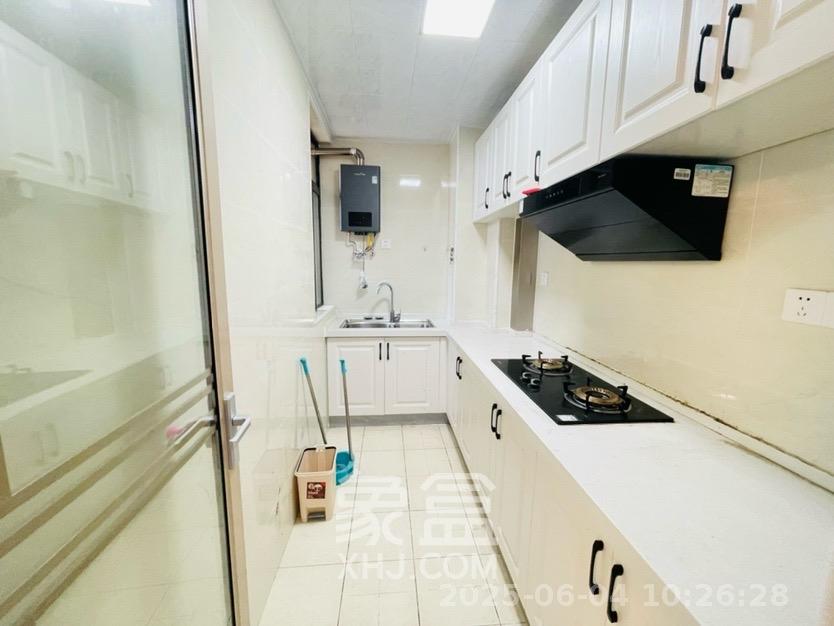 星雅美辰 3室2厅2卫 2300.0元/月 星雅美辰 3室2厅2卫 2300.0元/月室内图