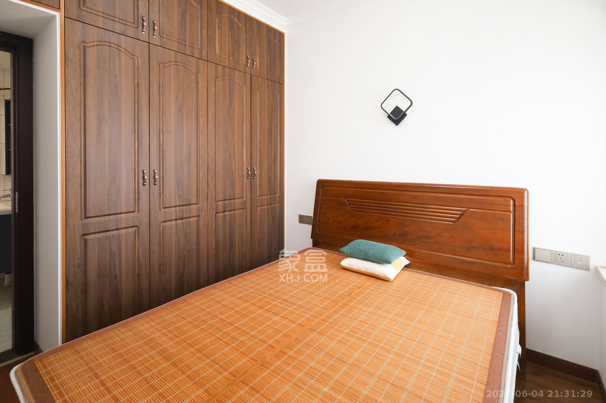 钱隆世家 3室2厅2卫 84.8万 钱隆世家 3室2厅2卫 84.8万卧室