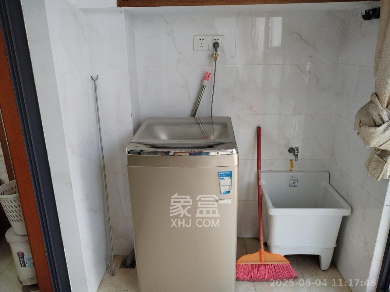 澳海澜庭  2室2厅1卫   1600.00元/月室内图