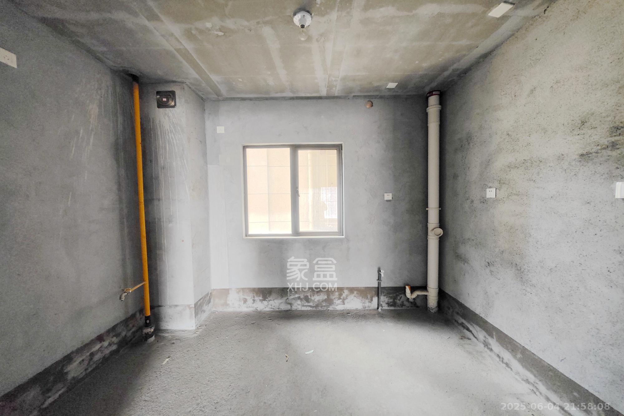 国欣向荣府 3室2厅2卫 130.0万 国欣向荣府 3室2厅2卫 130.0万厨房