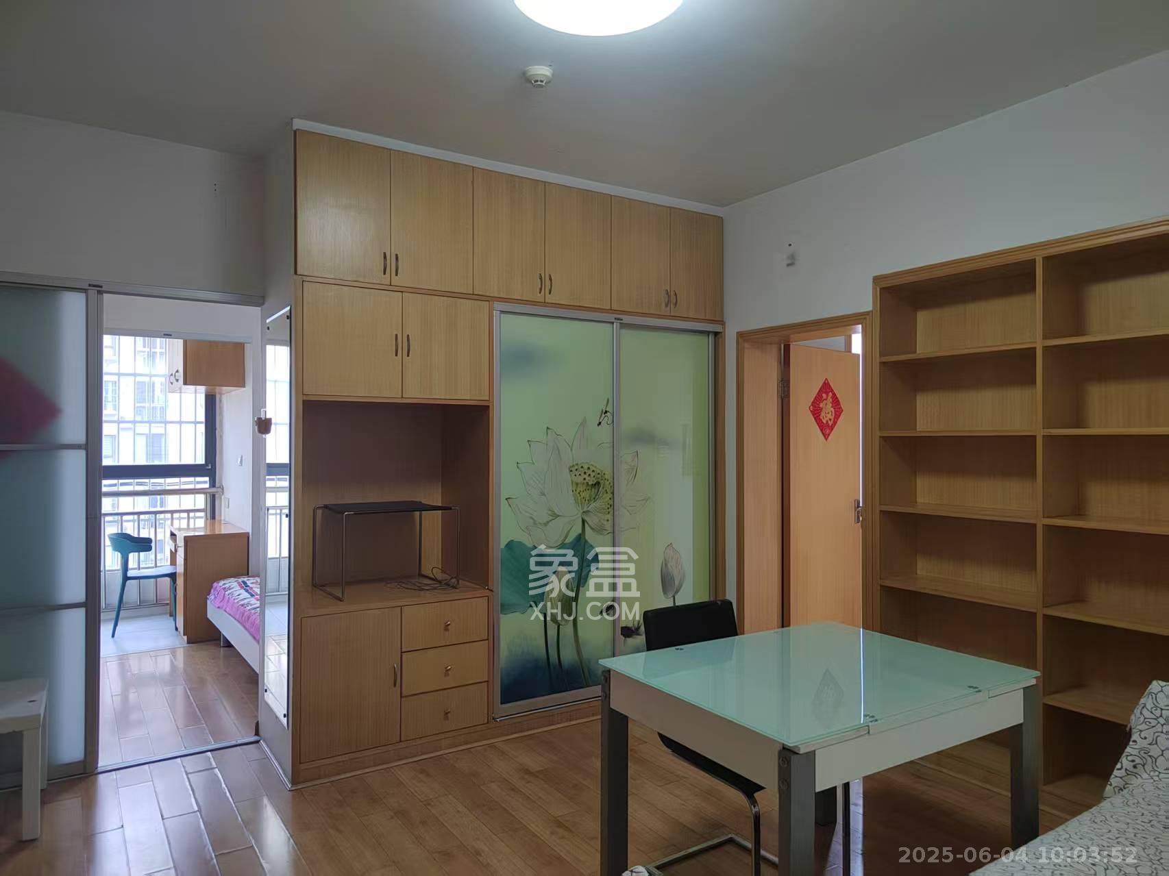 满庭芳小区  2室2厅1卫   2000.00元/月室内图