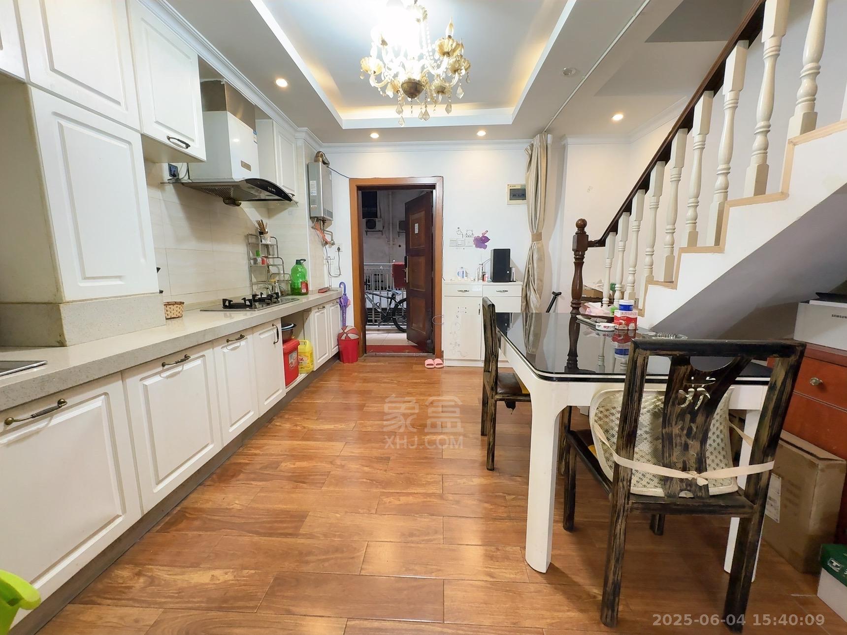 旺城天悦领秀香江 2室2厅2卫 1500.0元/月 旺城天悦领秀香江 2室2厅2卫 1500.0元/月室内图