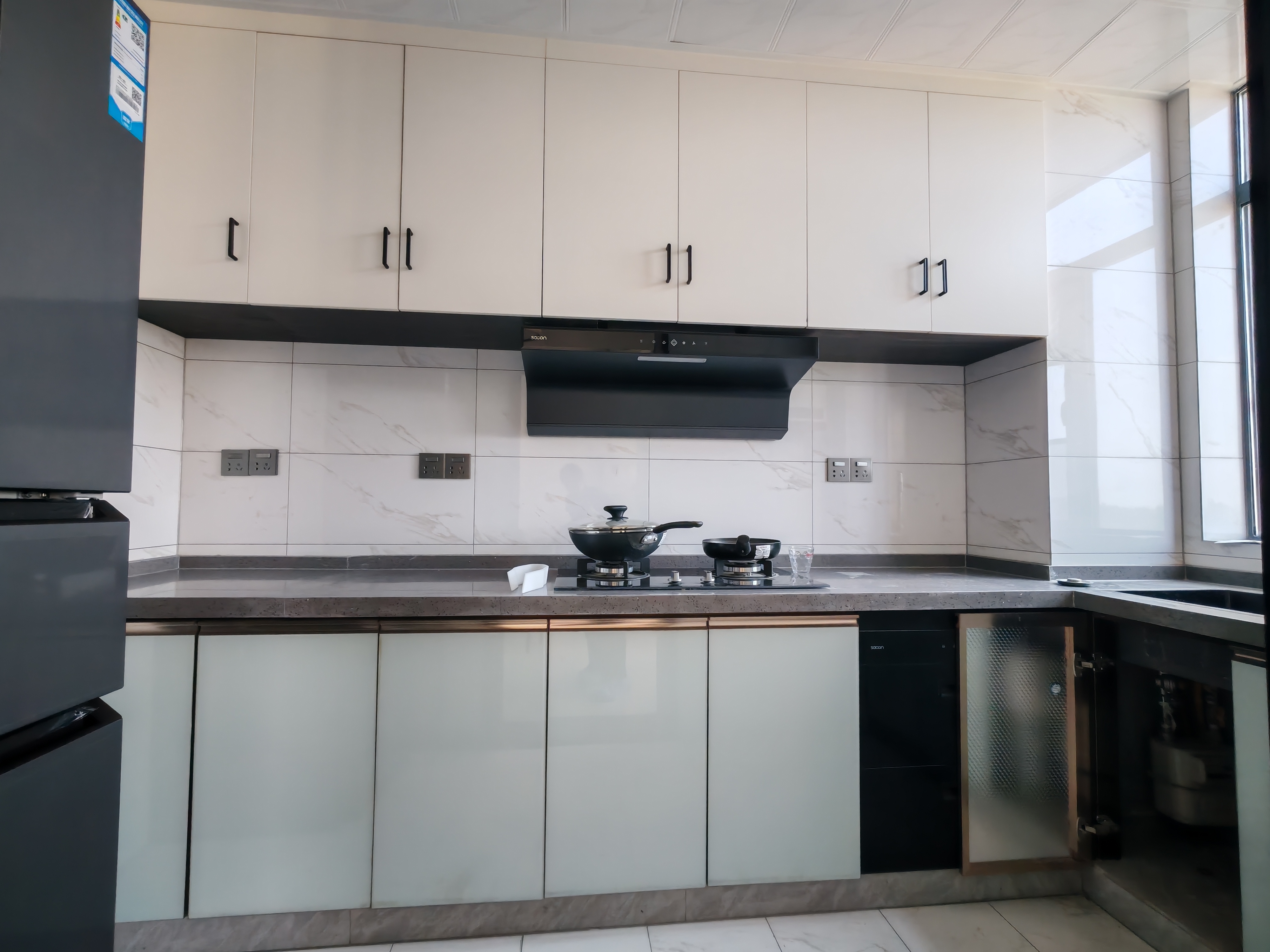 百弘学府城 3室2厅2卫 79.8万 百弘学府城 3室2厅2卫 79.8万客厅