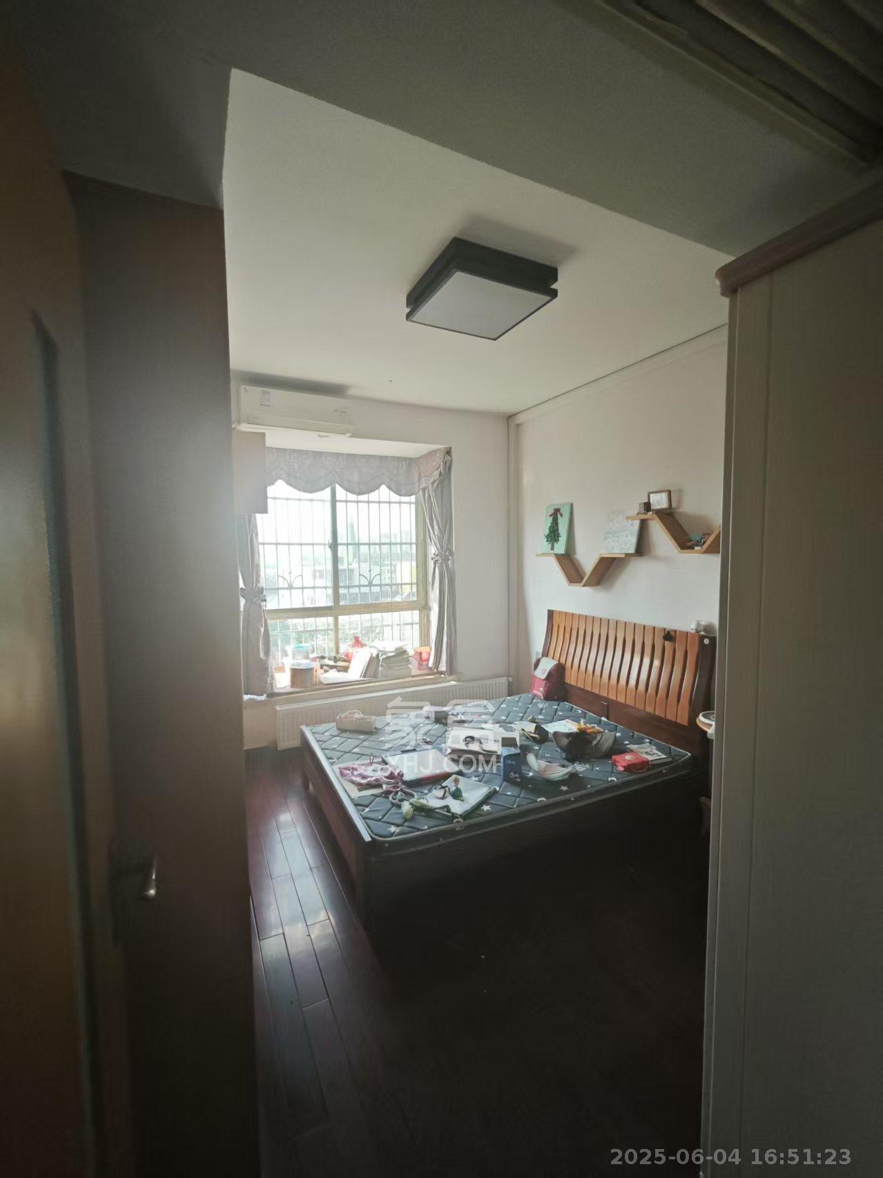 金色比华利  3室2厅2卫    2600.0元/月 金色比华利  3室2厅2卫    2600.0元/月室内图